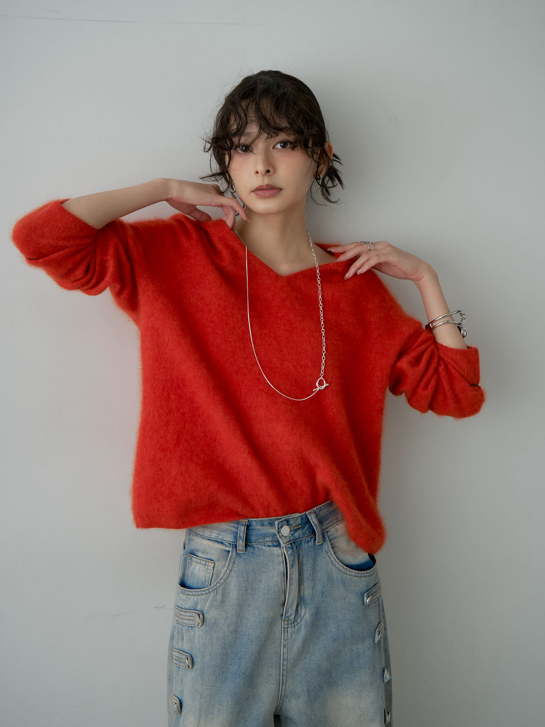 [SET]カシミア混フェザータッチVネックニットトップス+ナポレオンライトウォッシュワイドデニム(2set)