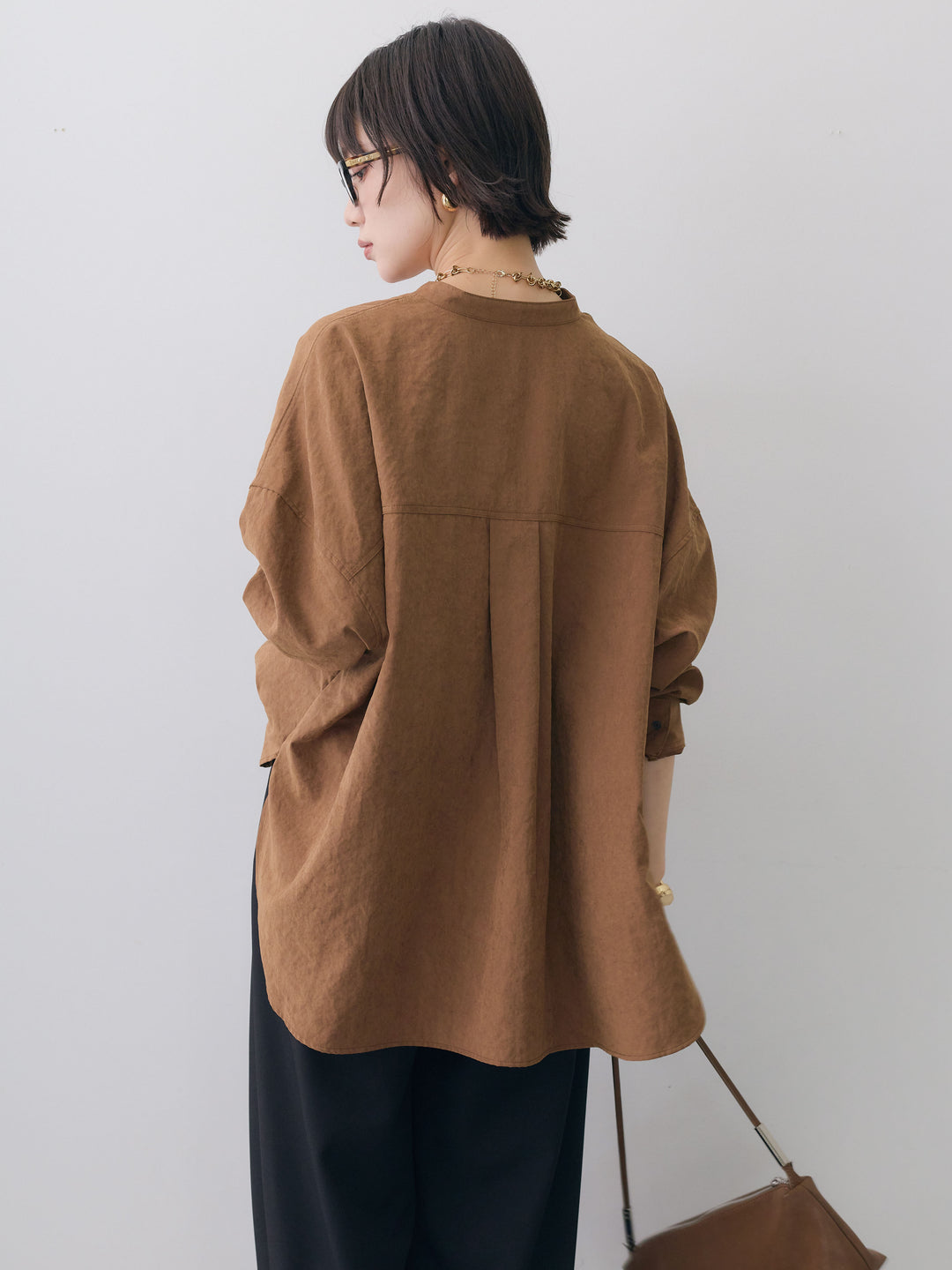 [予約]ピーチスウェードノーカラーオーバーシャツ/camel