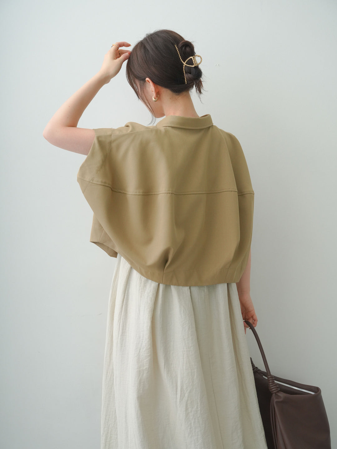 [SET]リネンライクタックフレアキャミワンピース+カップ付きバッククロスキャミソール+クレープデシンランタンノースリシャツ(3set)