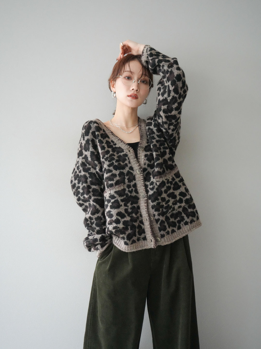 [予約]アニマル柄ステッチニットカーディガン/brown