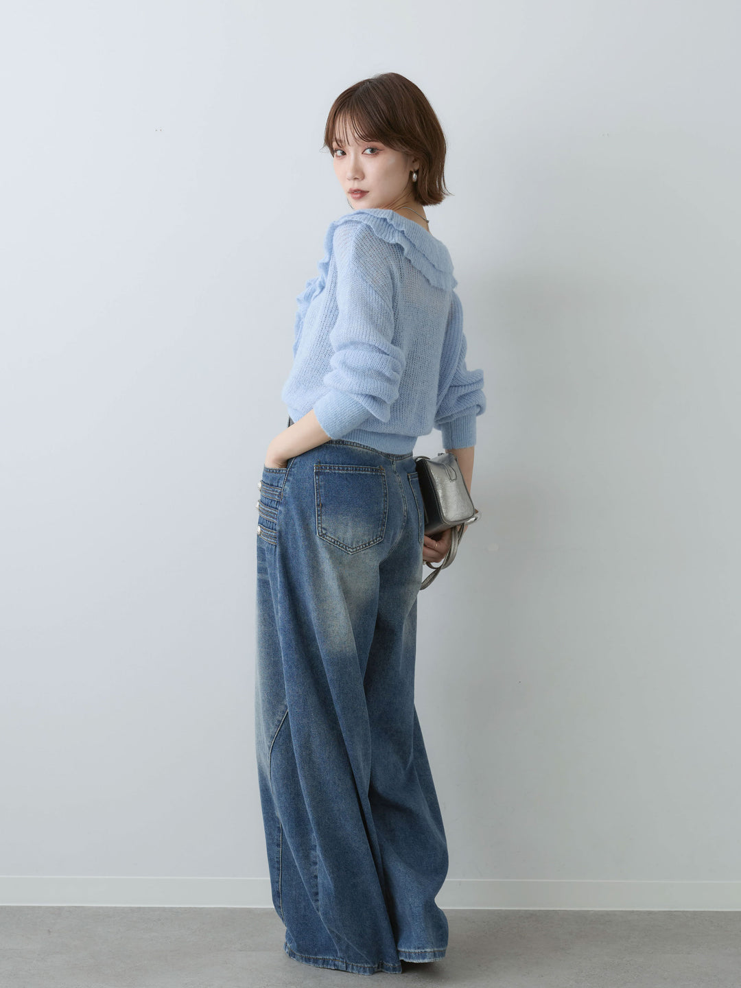 [SET]フリルネックモヘアニットトップス+ナポレオンカーブデニム(2set)