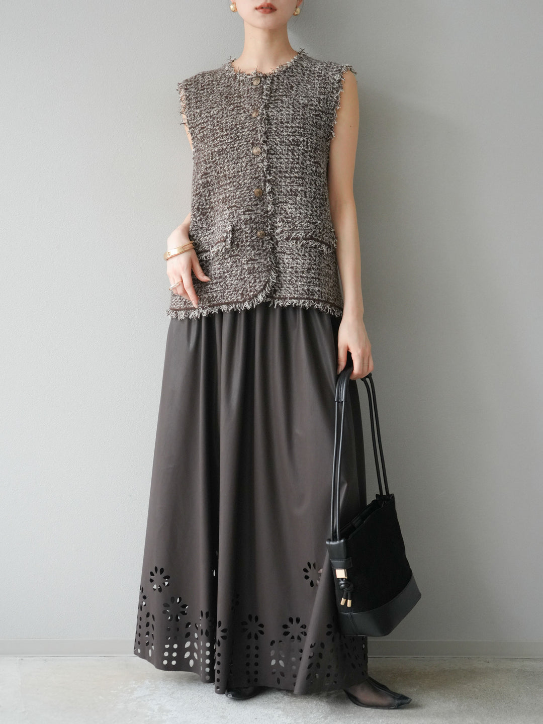 [予約]フラワーパンチングレザースカート/ブラウン