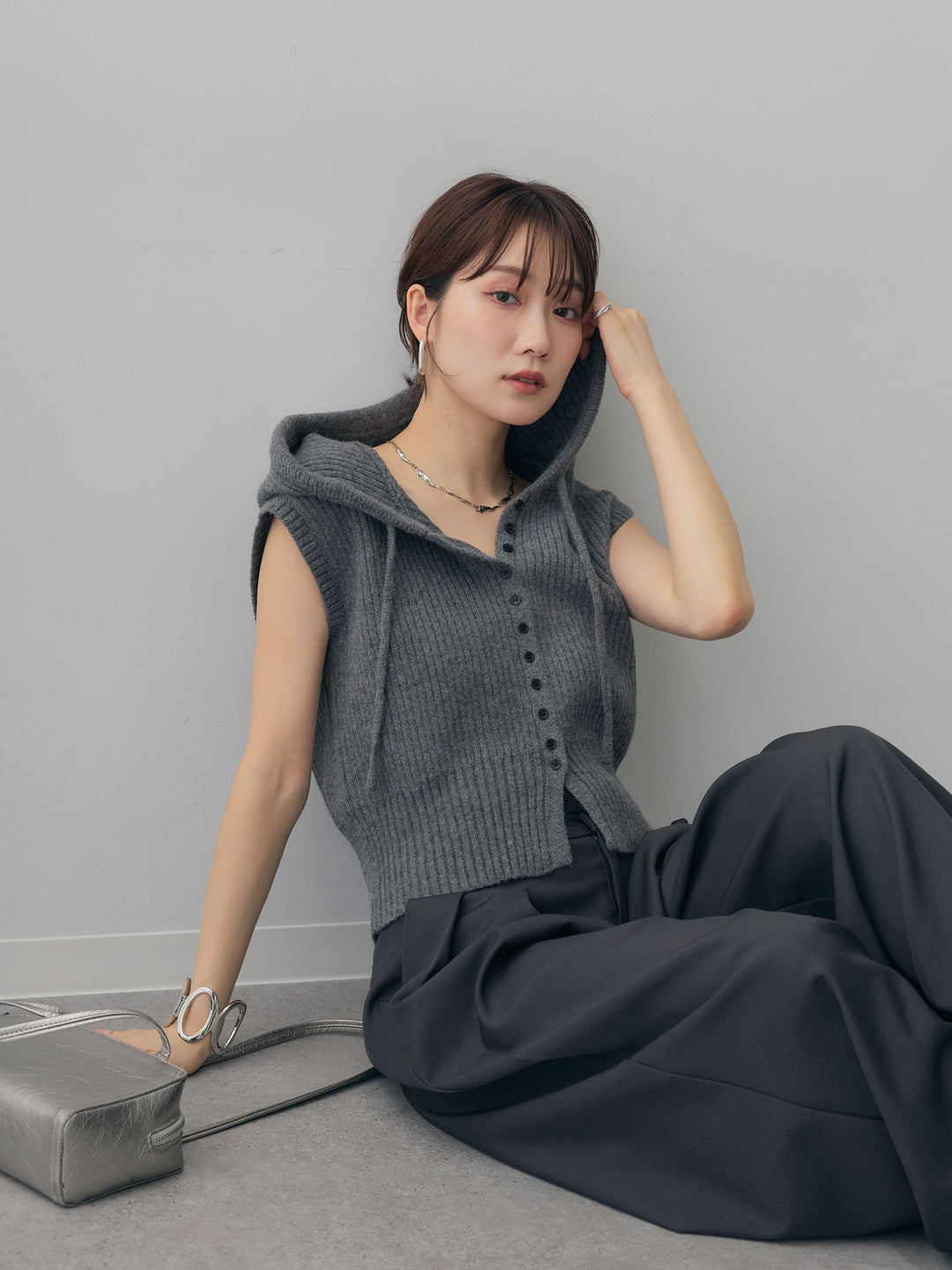 [SET]アルパカタッチフードリブニットベスト+ツイルタックワイドパンツ(2set)