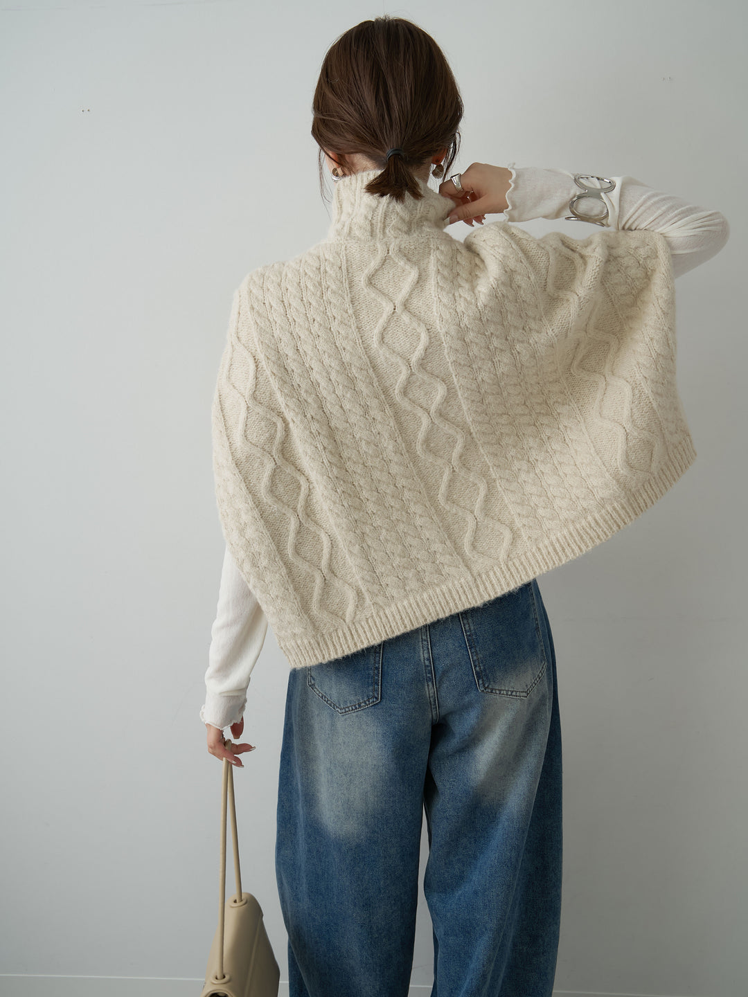 [予約]ケーブルケープニットトップス/beige