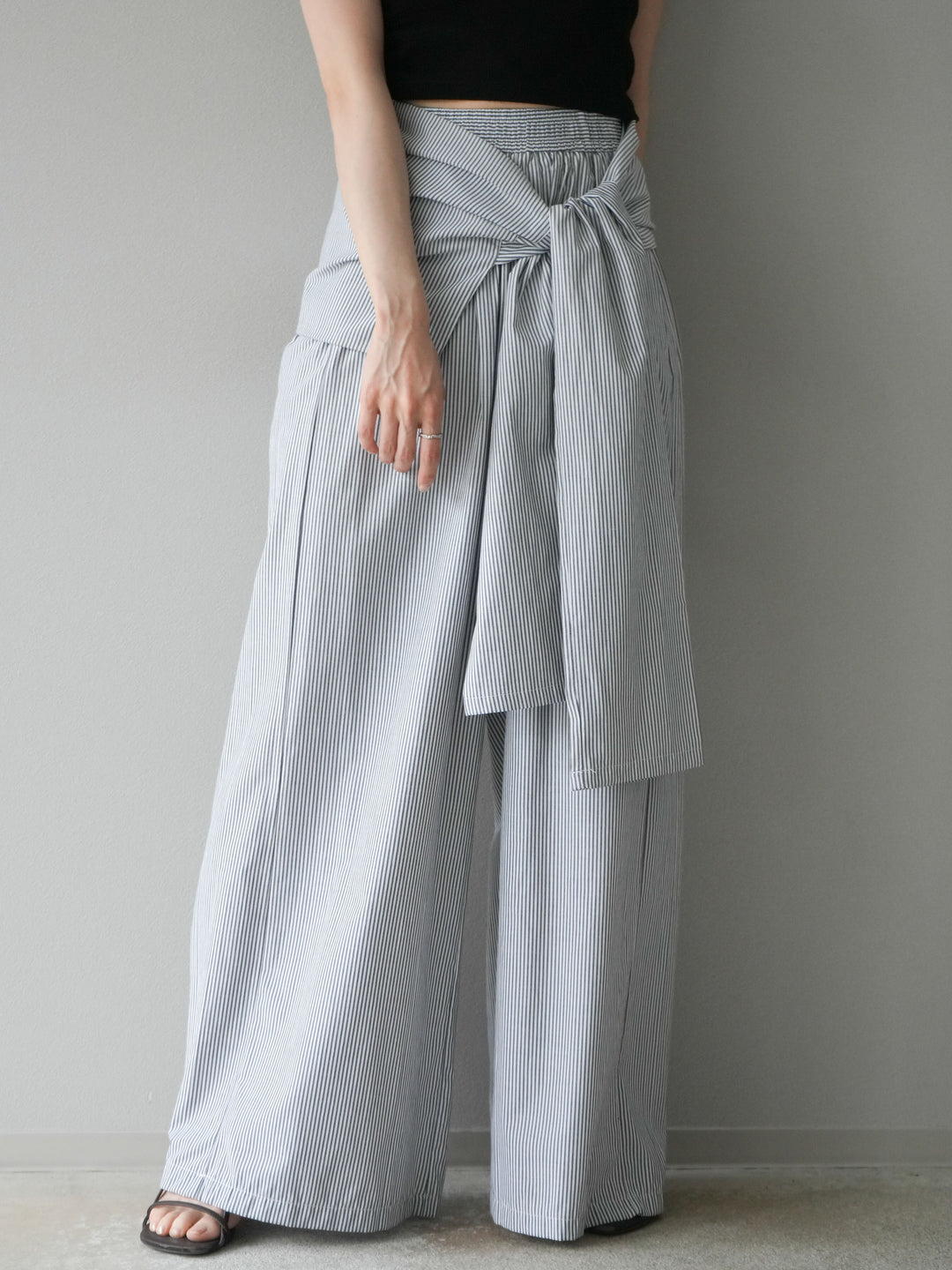 【預購】條紋休閒褲帶皮帶/黑條紋