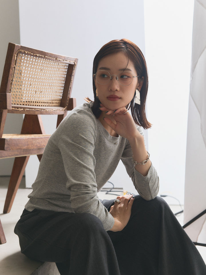 【Allure】[SET]モチーフ付Uネックシアーカットソー+ウールライクストライプワイドパンツ(2set)