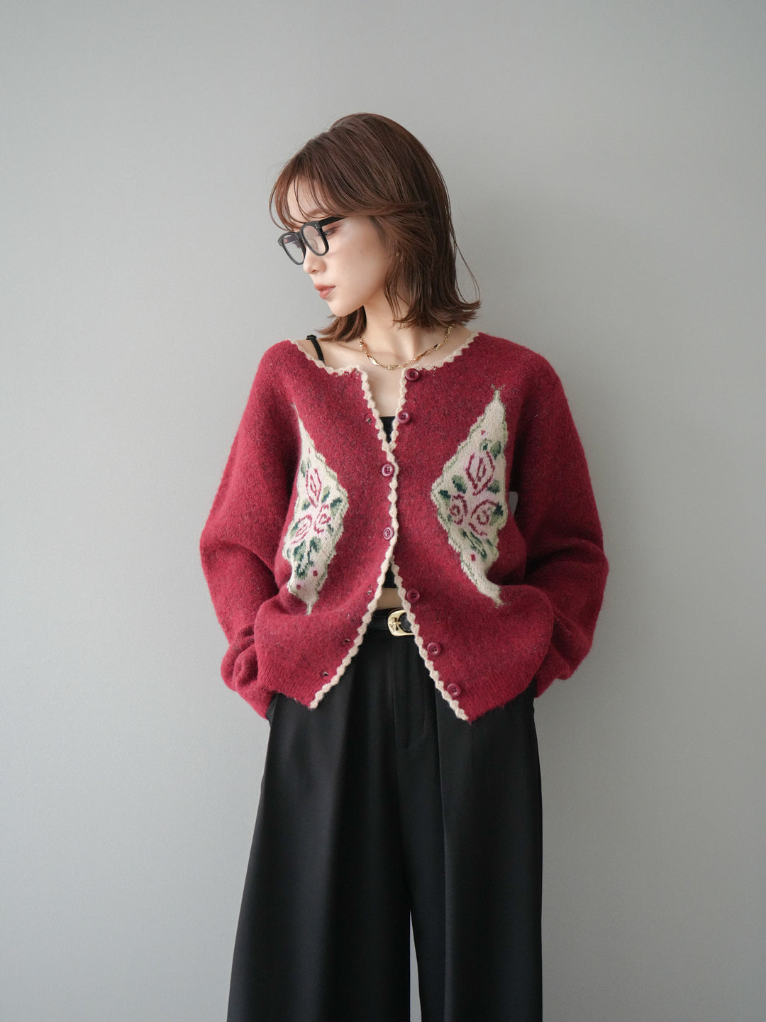 [予約]アンティークフラワージャガードニットカーディガン/red