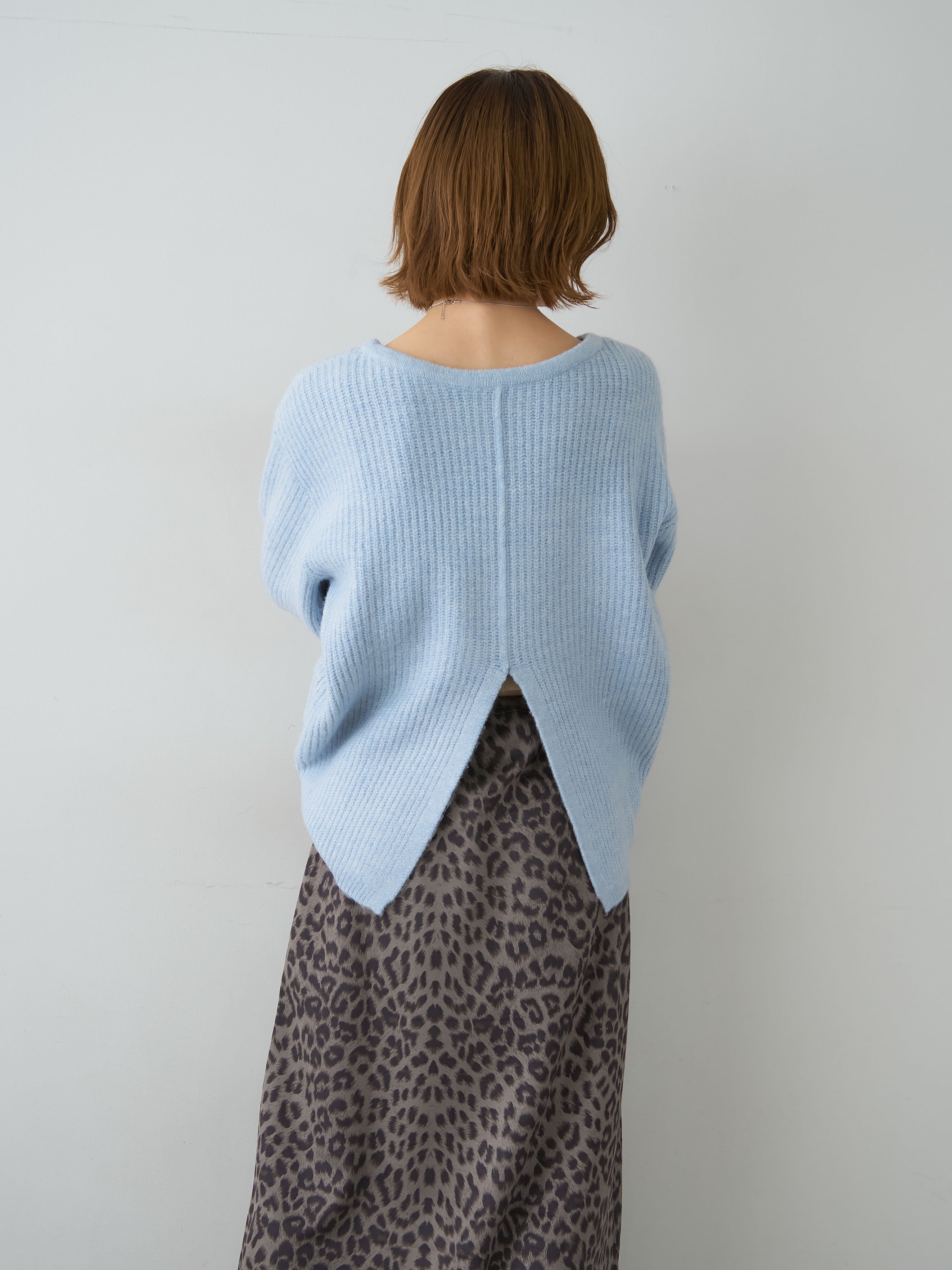 予約]前後2wayスリットリブニットトップス/lightblue – Lumier