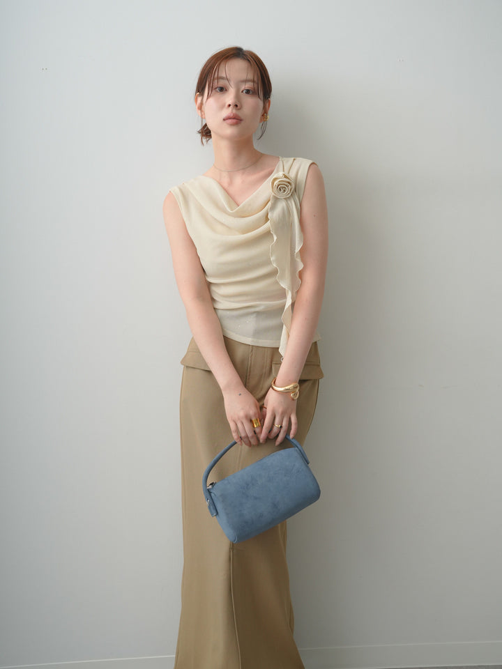 [SET]フラワーブローチ付ラメシアーノースリトップス+クレープデシンフラップ付きストレートスカート(2set)