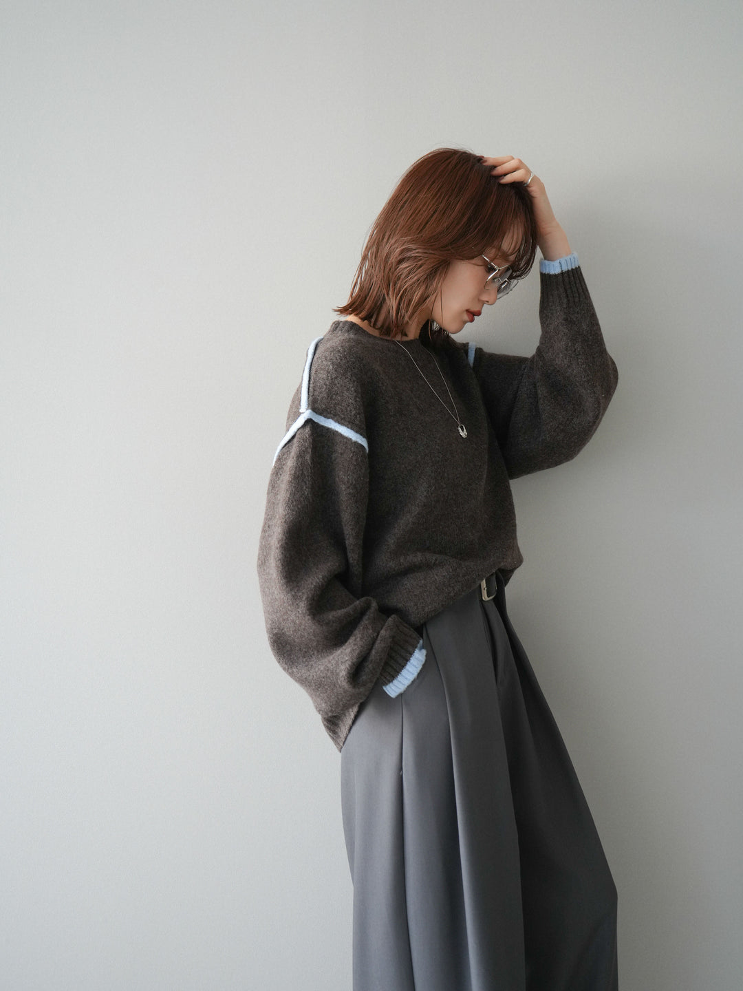 [予約]バイカラーパイピングニットプルオーバー/brown