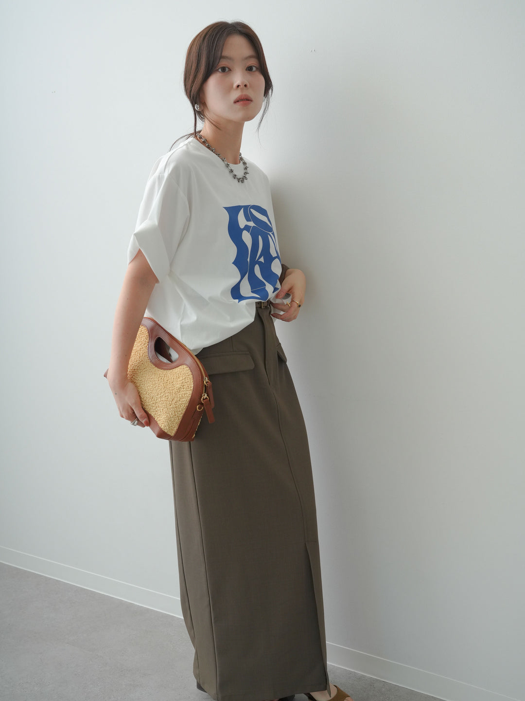 [SET]クールタッチアートロゴオーバーTEE+クレープデシンフラップ付きストレートスカート(2set)