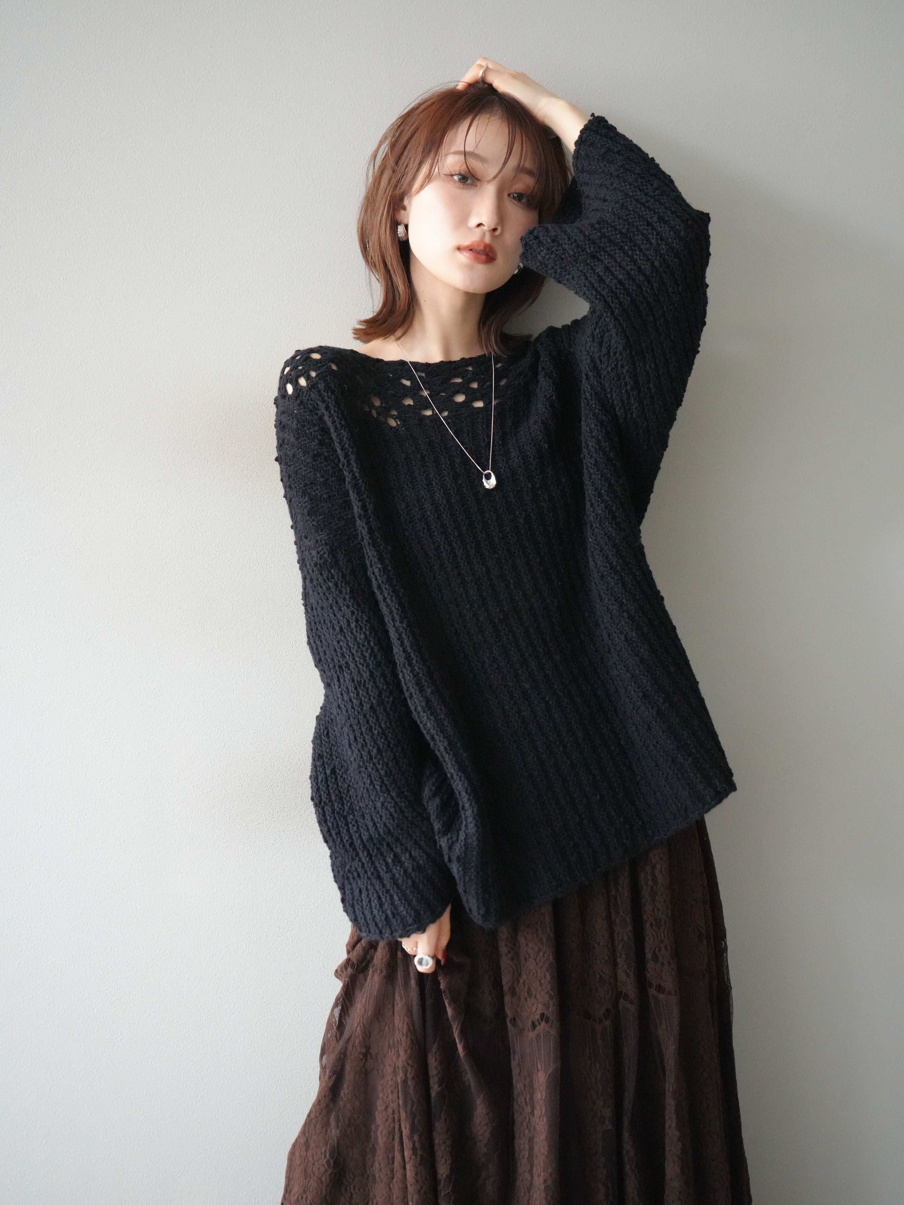 予約]ボートネック透かし編みニットプルオーバー/navy – Lumier