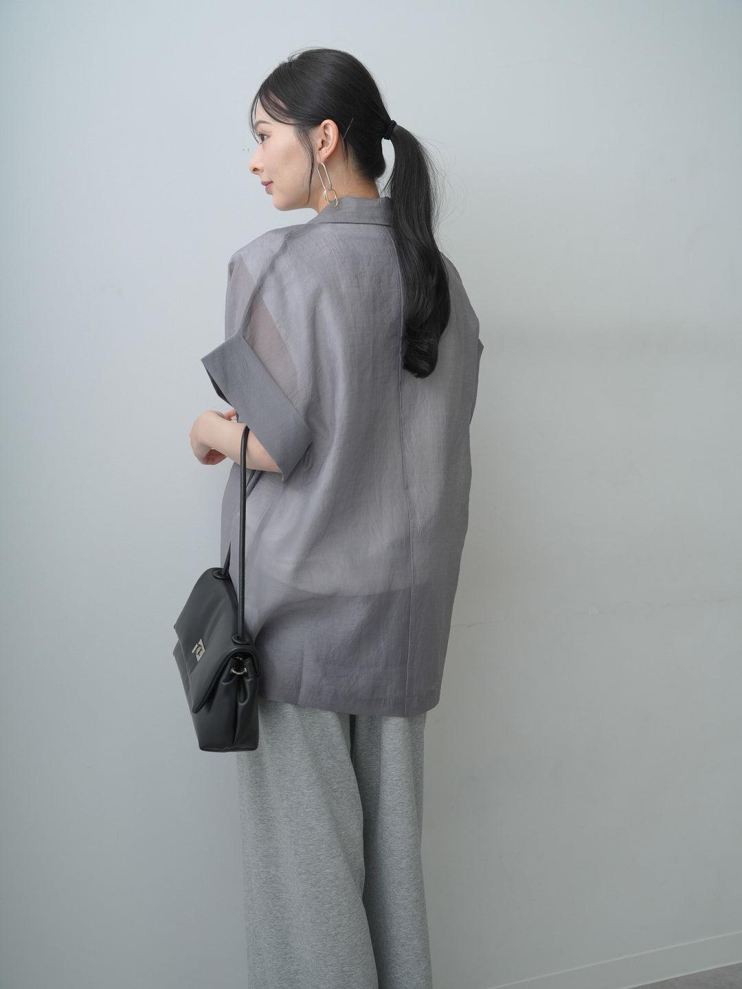 [SET]シアーオーバー半袖ジャケット+ショルダータックノースリーブオーバーTEE+リラックスドレープスウェットパンツ(3set)