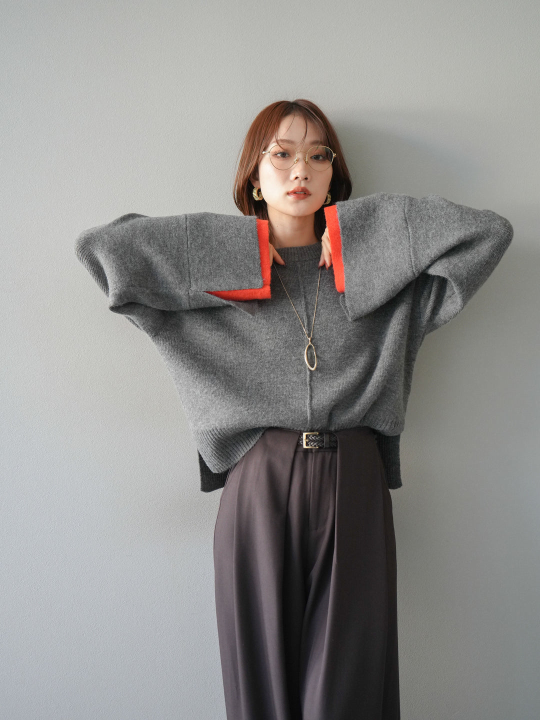 [予約]袖レイヤード配色ニットプルオーバー/charcoal