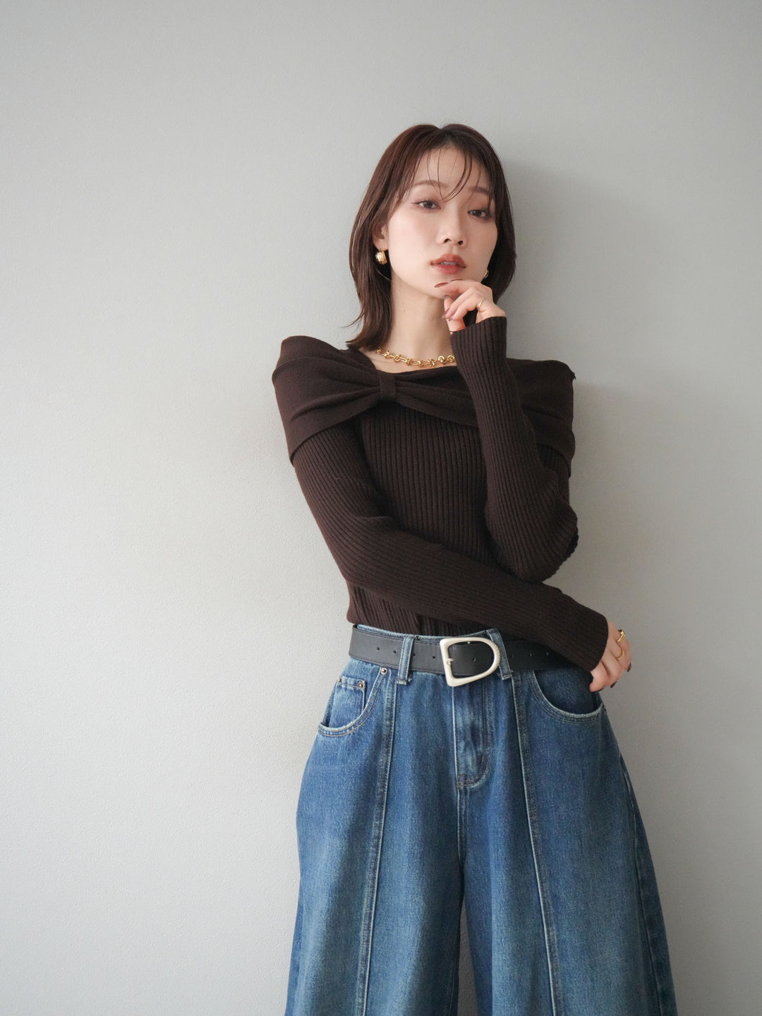 [予約]リボンモチーフオフショルリブニットトップス/brown