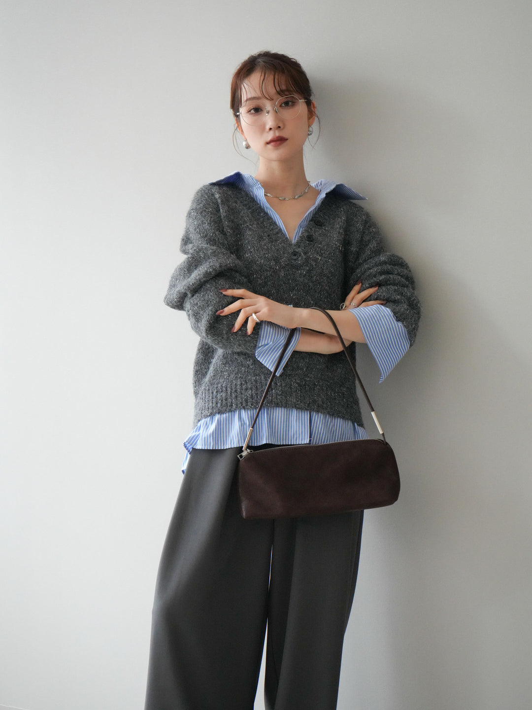 [予約]ストライプシャツドッキングMIXヤーンニットプルオーバー/charcoal