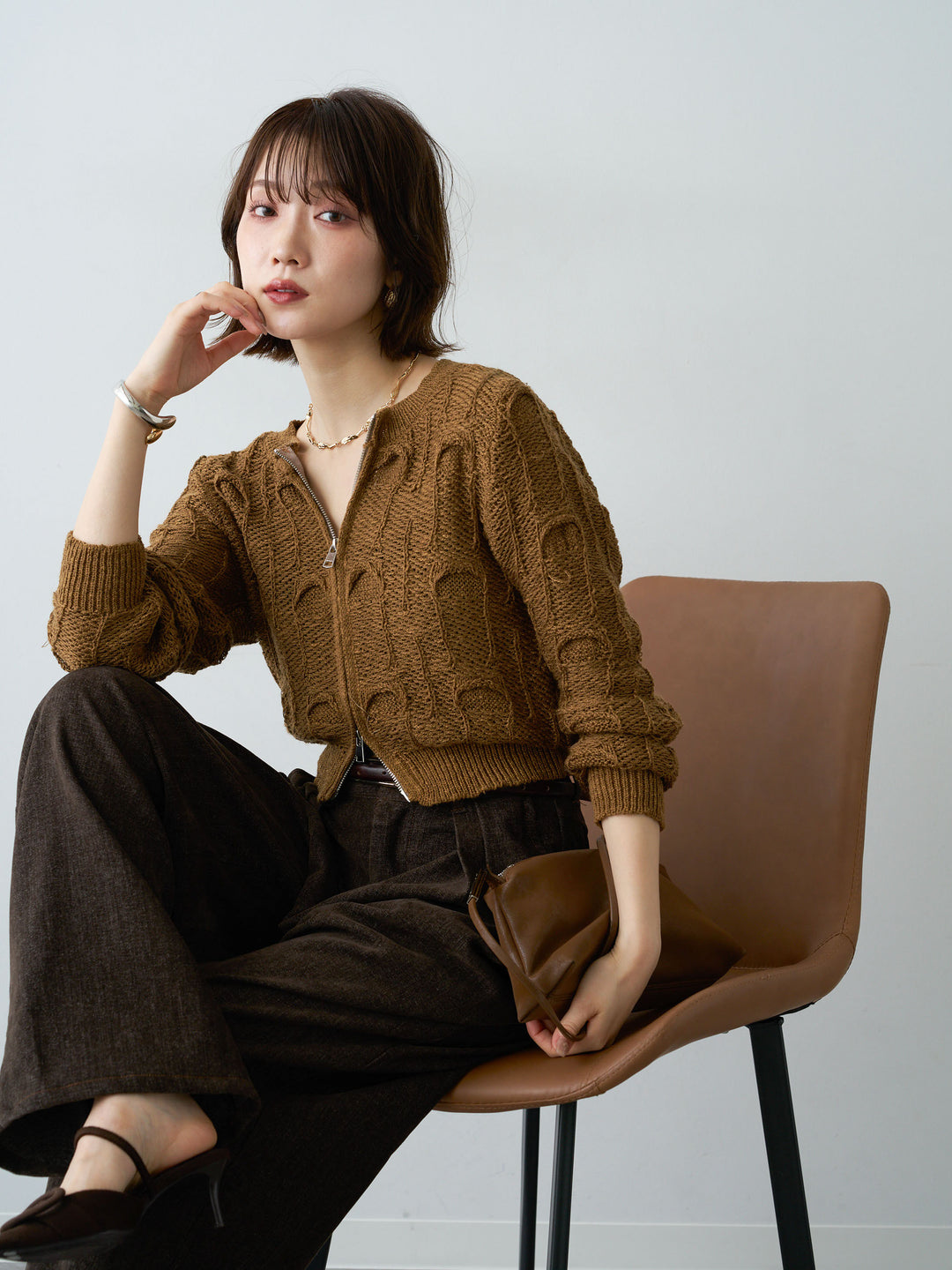 【預購】環形麻花雙拉鍊短款針織衫 / 棕色