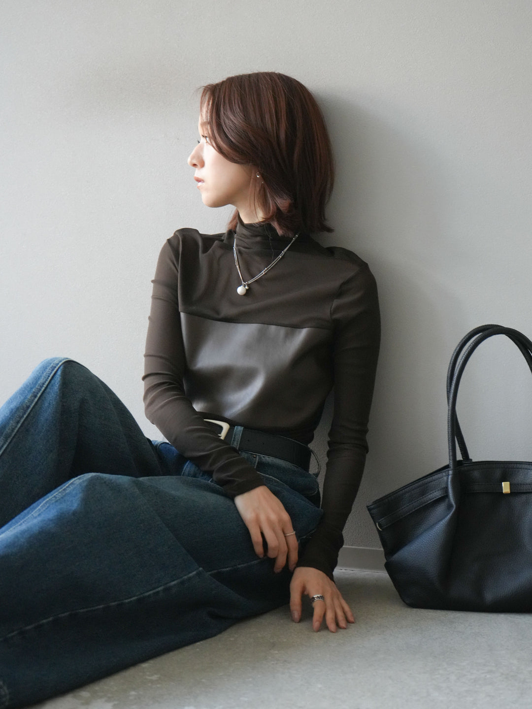 [予約]レザー切替プチネックシアートップス/khaki