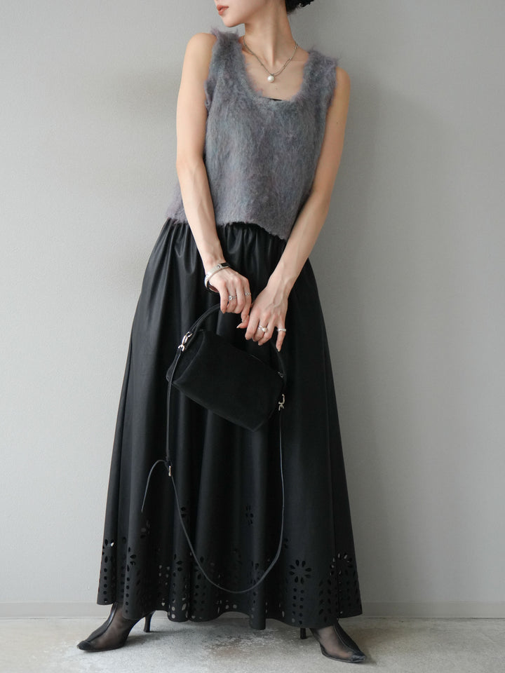 [予約]フラワーパンチングレザースカート/ブラック