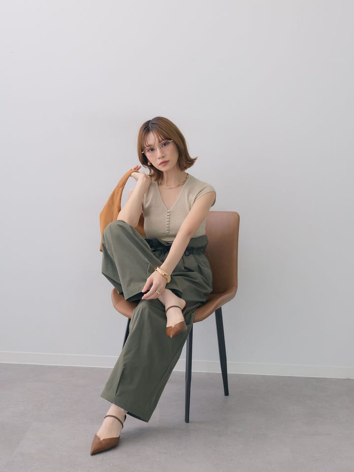 [予約]くるみボタンスリムフレンチニットトップス/beige
