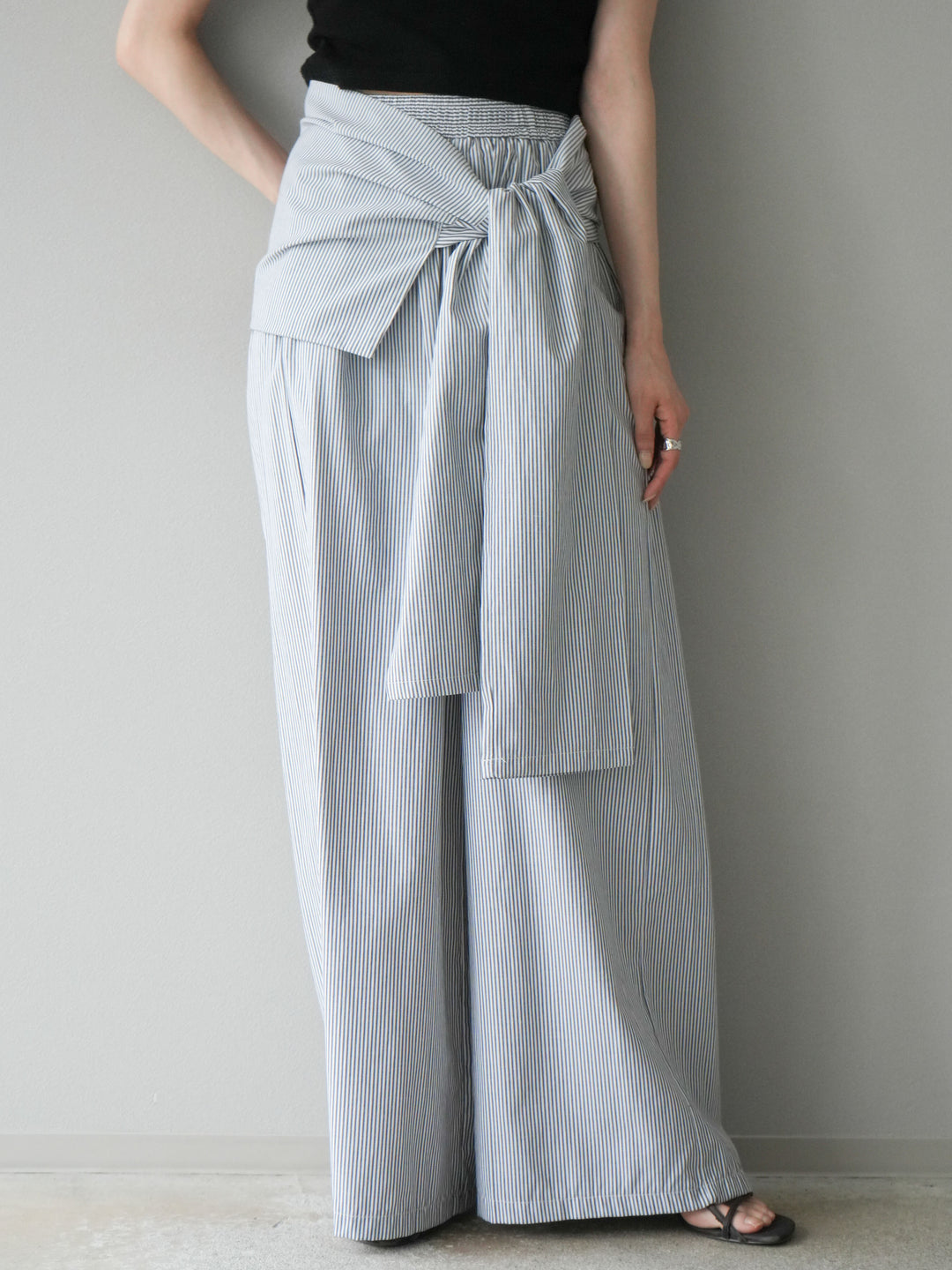 【預購】條紋休閒褲帶皮帶/黑條紋