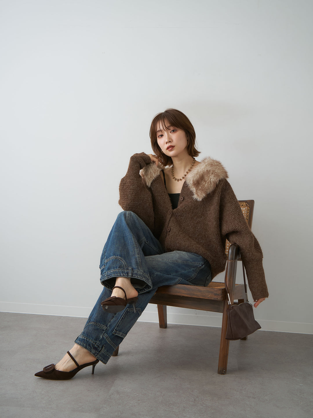 [SET]ファーカラードルマンリブニットカーディガン+ヘムデザインワイドデニムパンツ(2set)