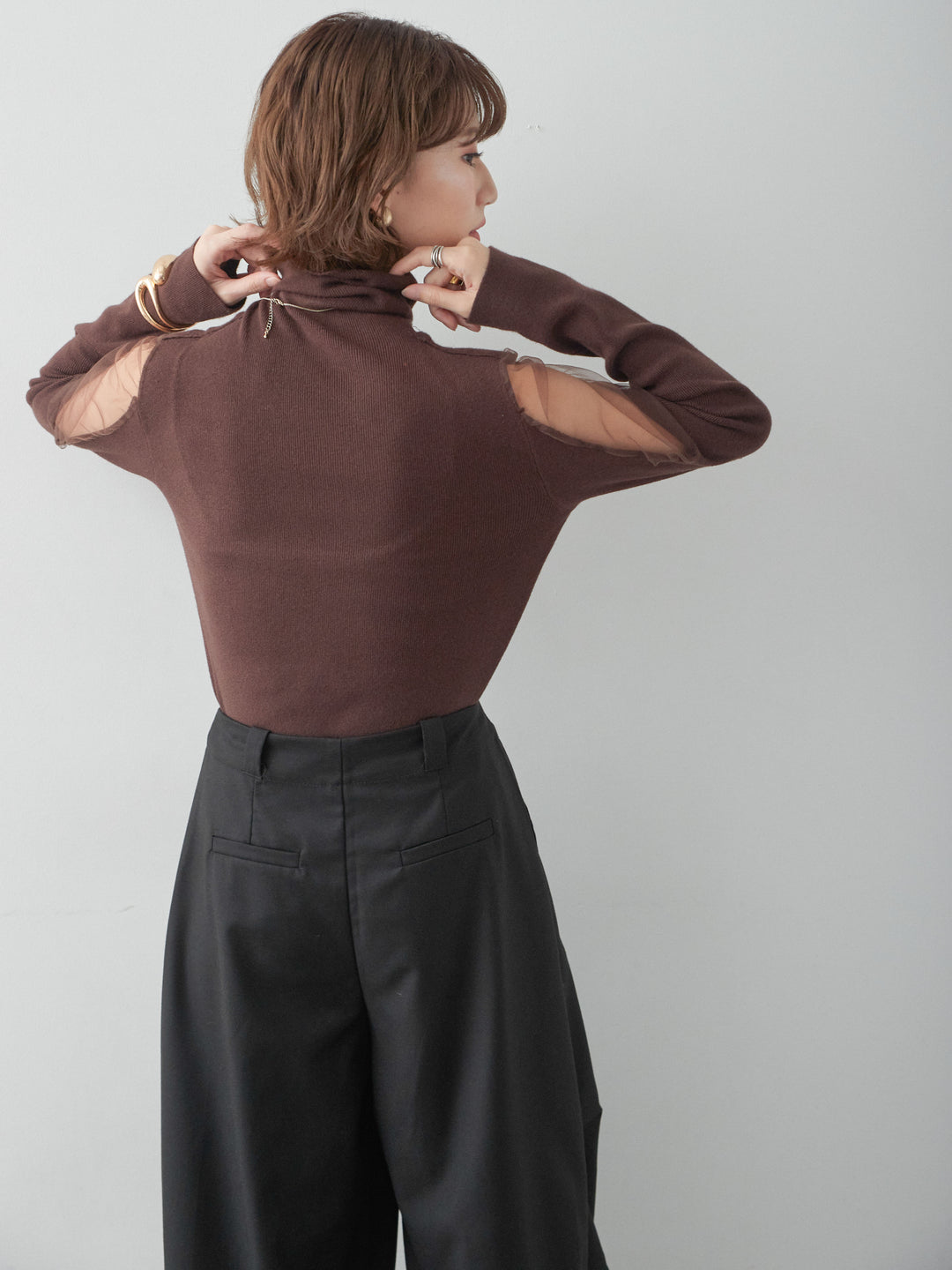 [予約]ショルダーチュールハイネックニットトップス/brown