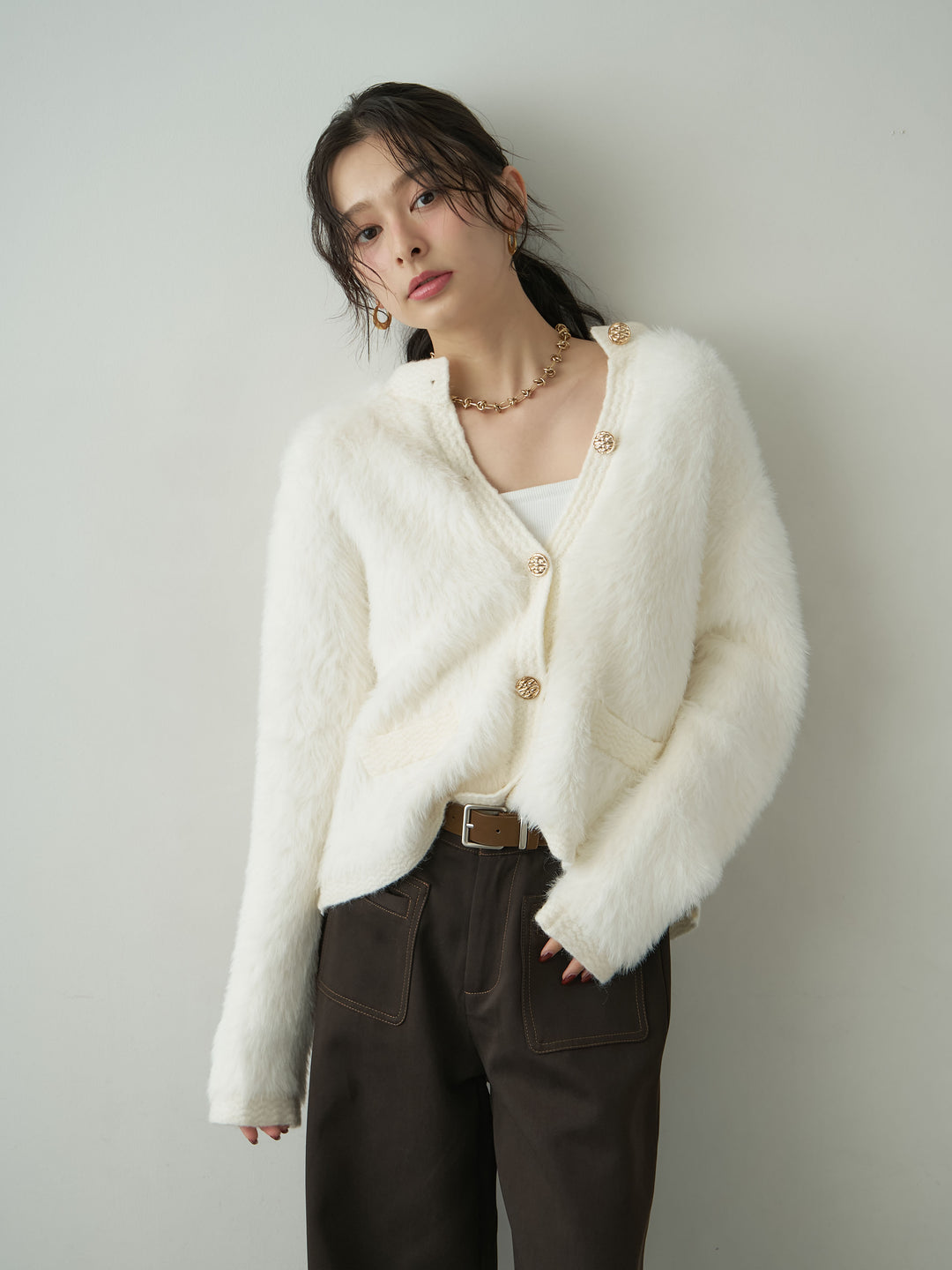 [SET]ゴールドボタンポケットデザインシャギーニットカーディガン+ベルト付バイカラーステッチセミフレアワイドパンツ(2set)