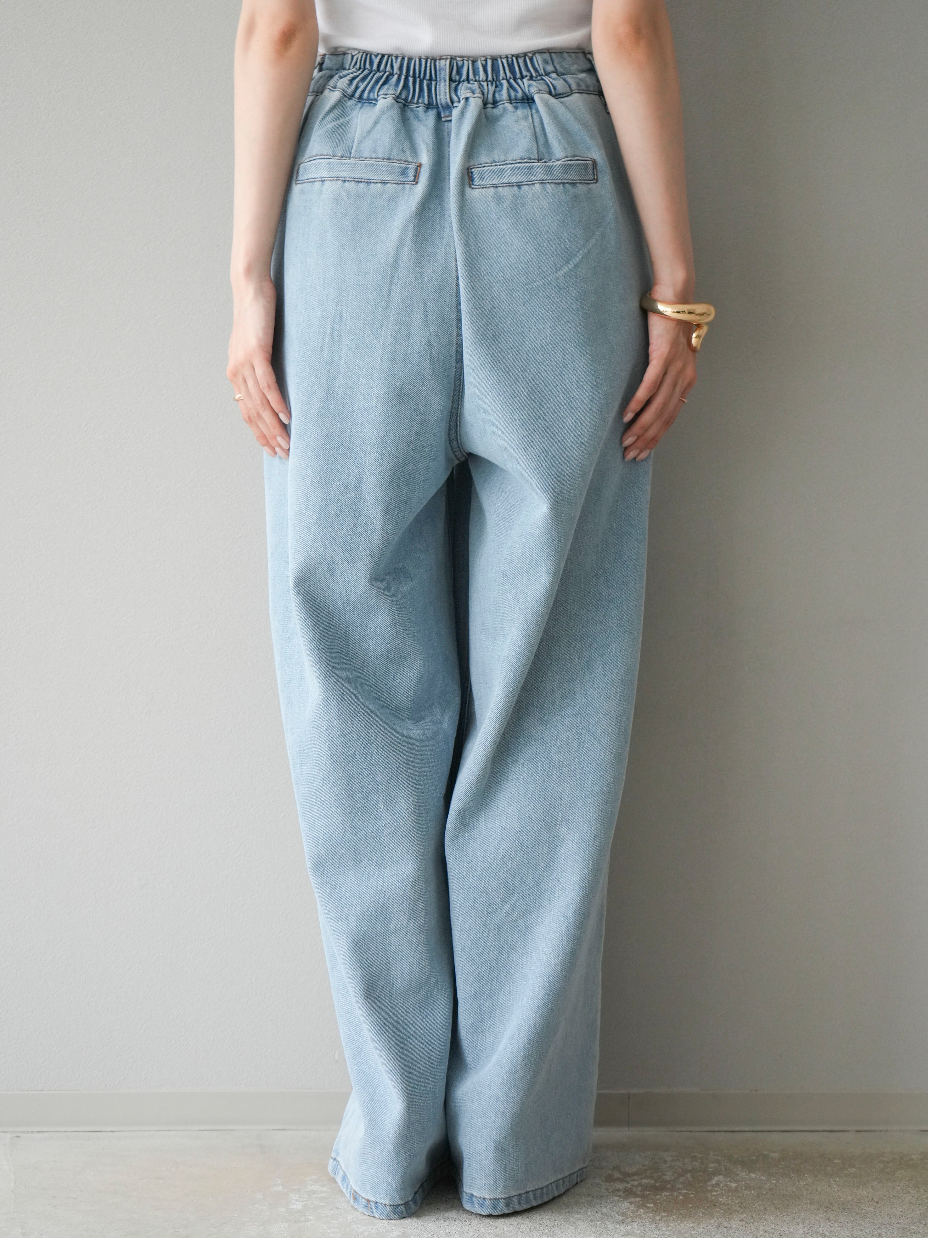 予約]ダブルタックワイドデニムパンツ/ブリーチ – Lumier