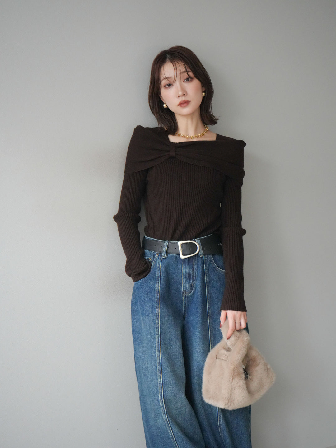 [予約]リボンモチーフオフショルリブニットトップス/brown