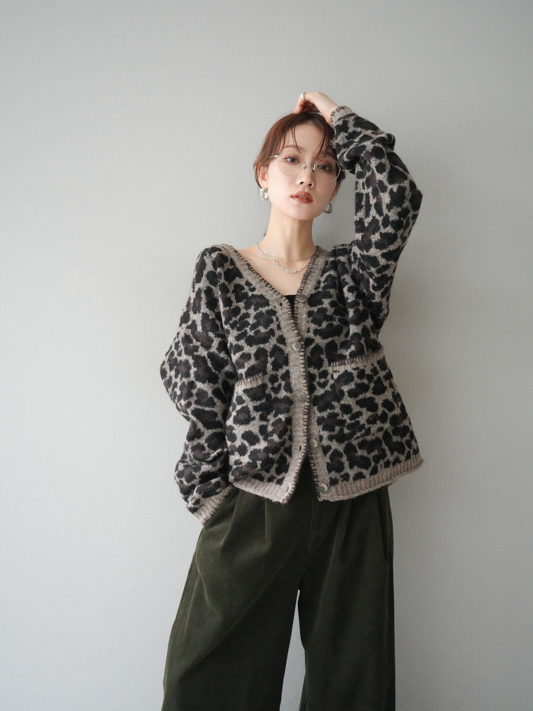 [予約]アニマル柄ステッチニットカーディガン/brown