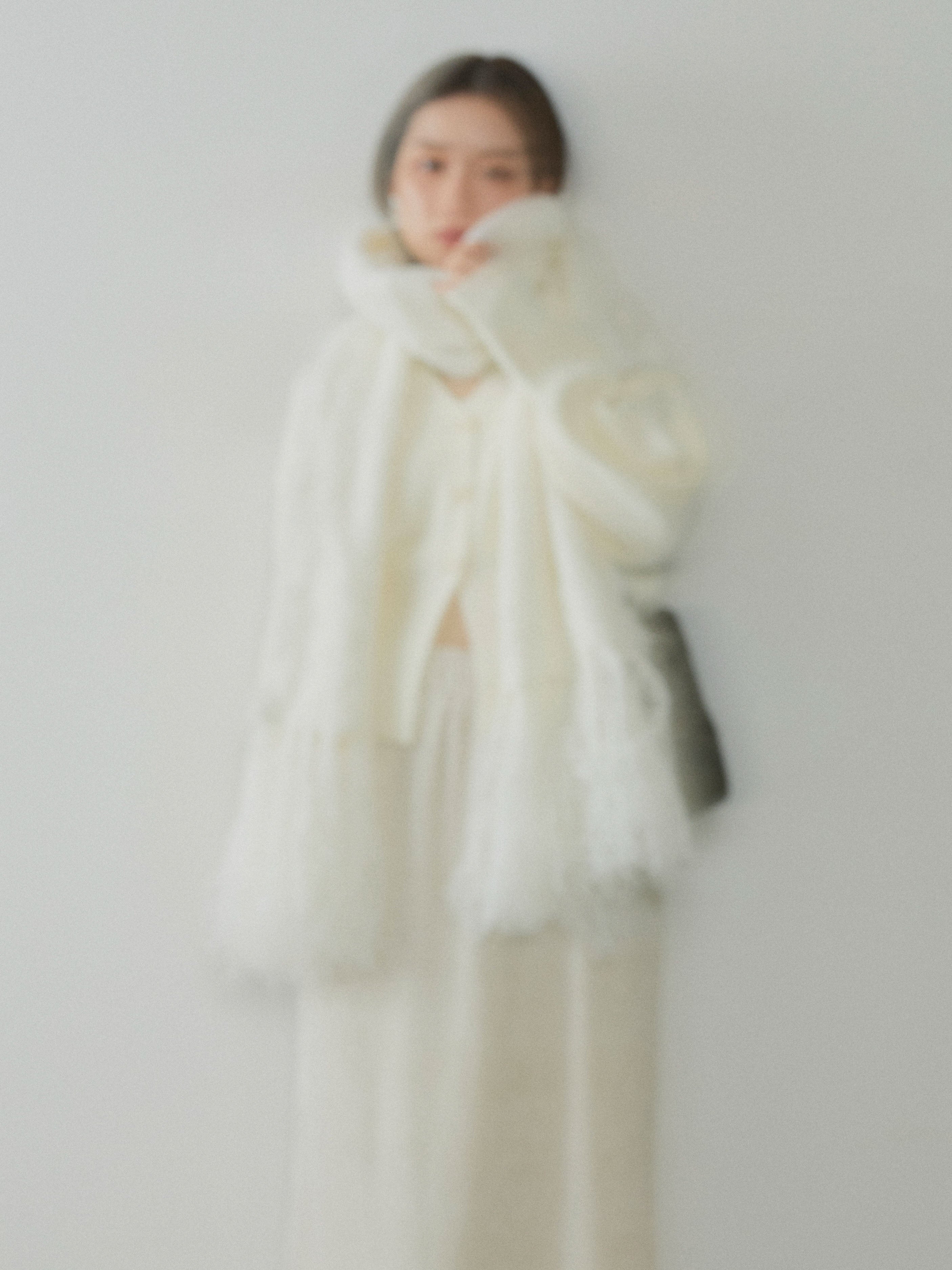Allure】[SET]アルパカタッチVネックカーディガン+プリーツベロア