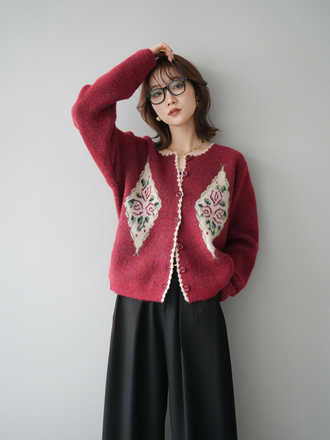 [予約]アンティークフラワージャガードニットカーディガン/red