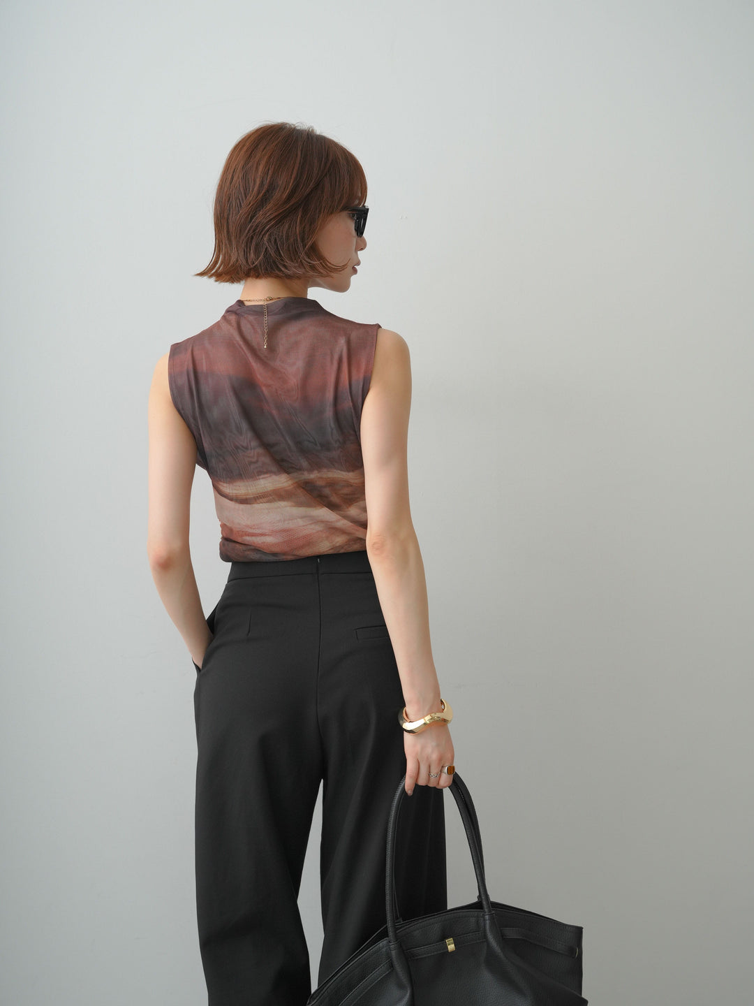 [予約]プチネックニュアンスシアーノースリトップス/brown