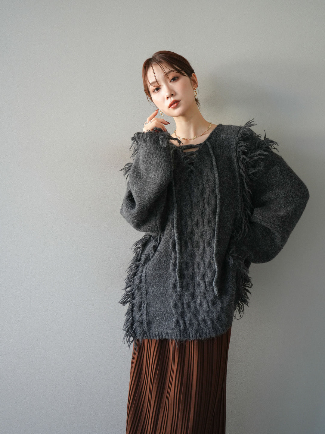 [予約]レースアップフリンジニットプルオーバー/gray