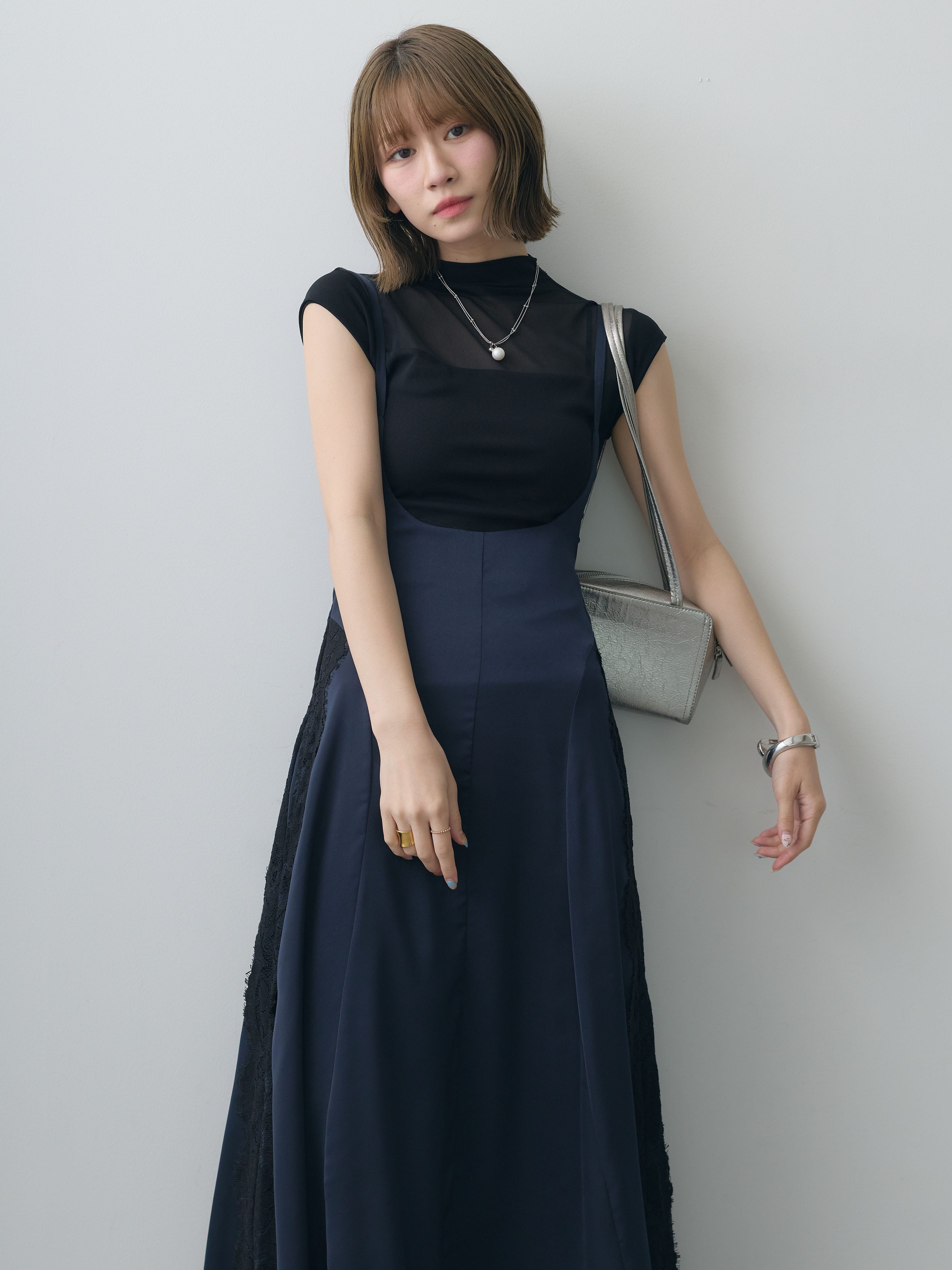 予約]サイドレースサテンジャンパースカート/navy – Lumier
