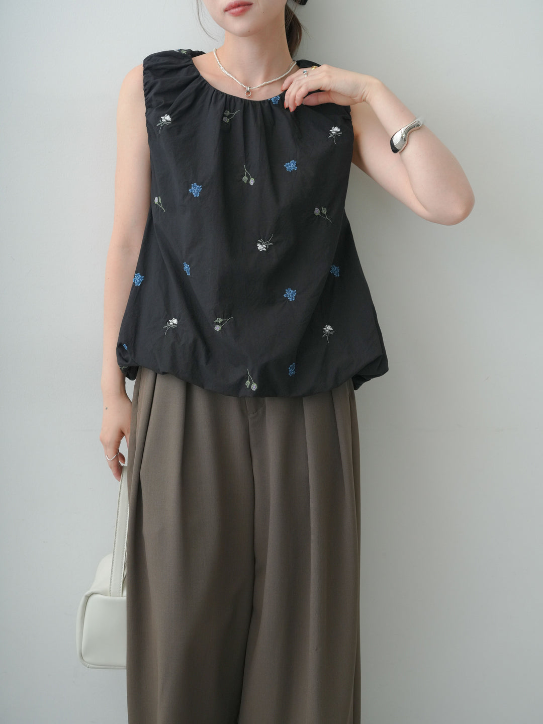 【套裝】花朵刺繡氣球無袖上衣 + 配件套裝（2 套可選）