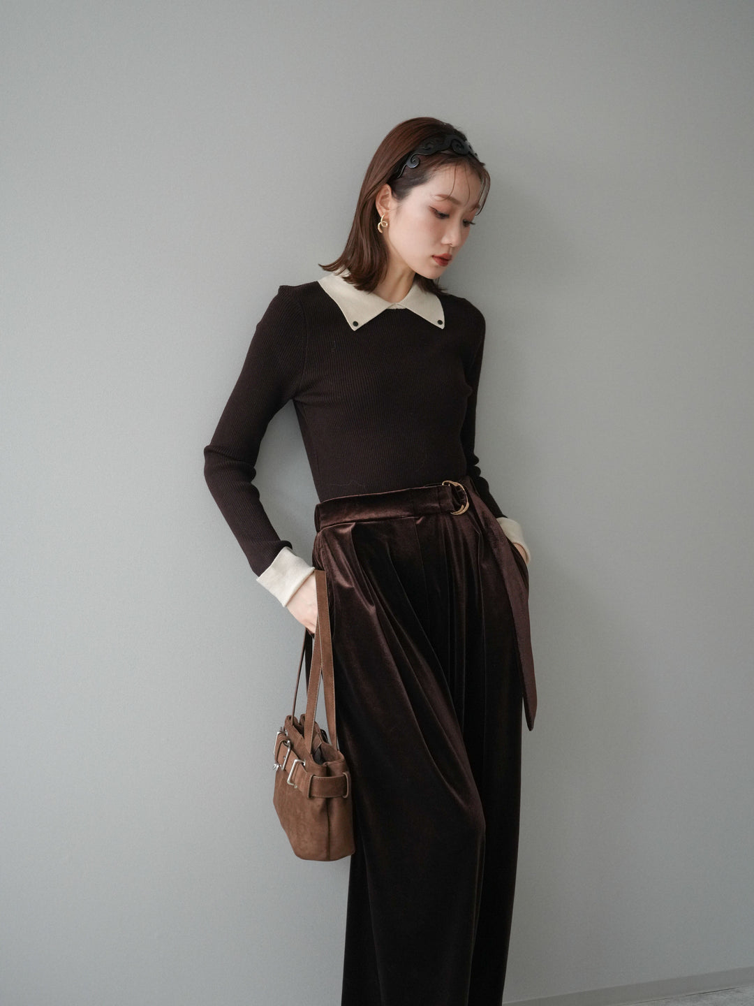 [予約]ニットカフス襟付き配色リブニットトップス/brown