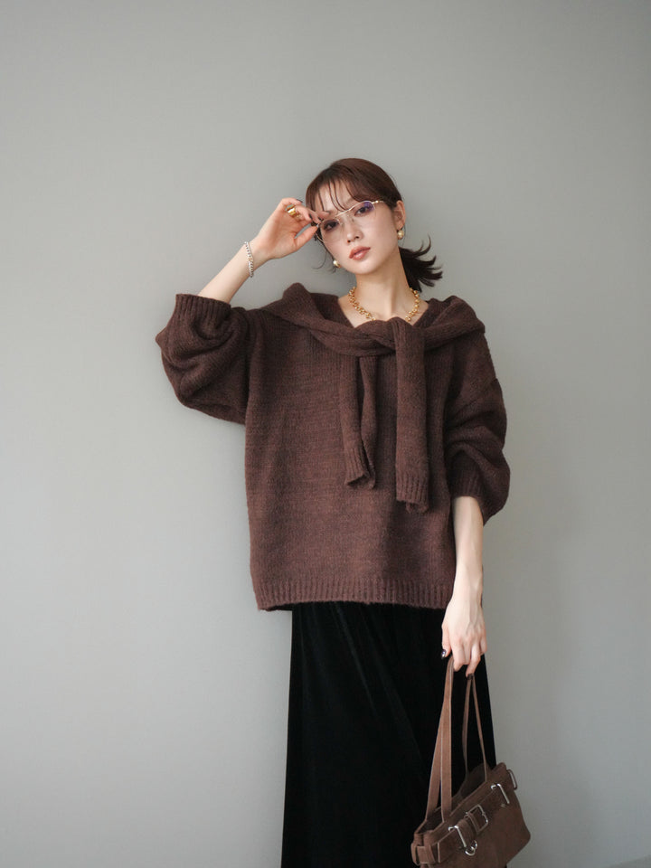 [予約]ストール付きVネックニットプルオーバー/brown