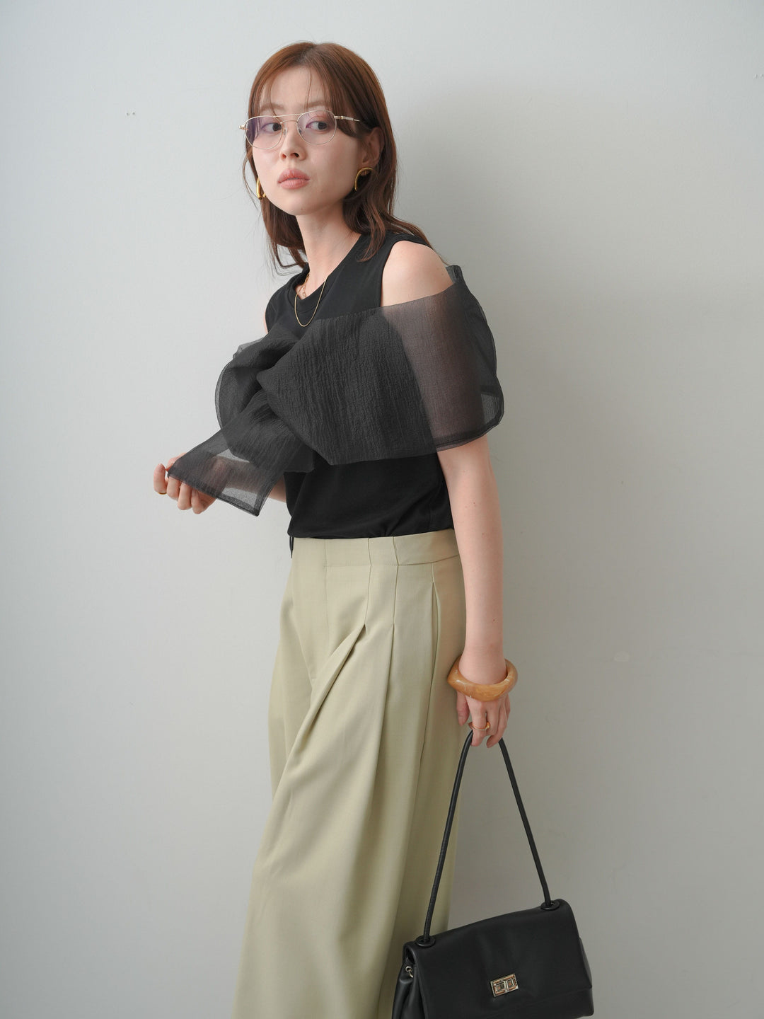 [SET]オープンショルダーシアーレイヤートップス+アシンメトリーベルトタックワイドパンツ(2set)