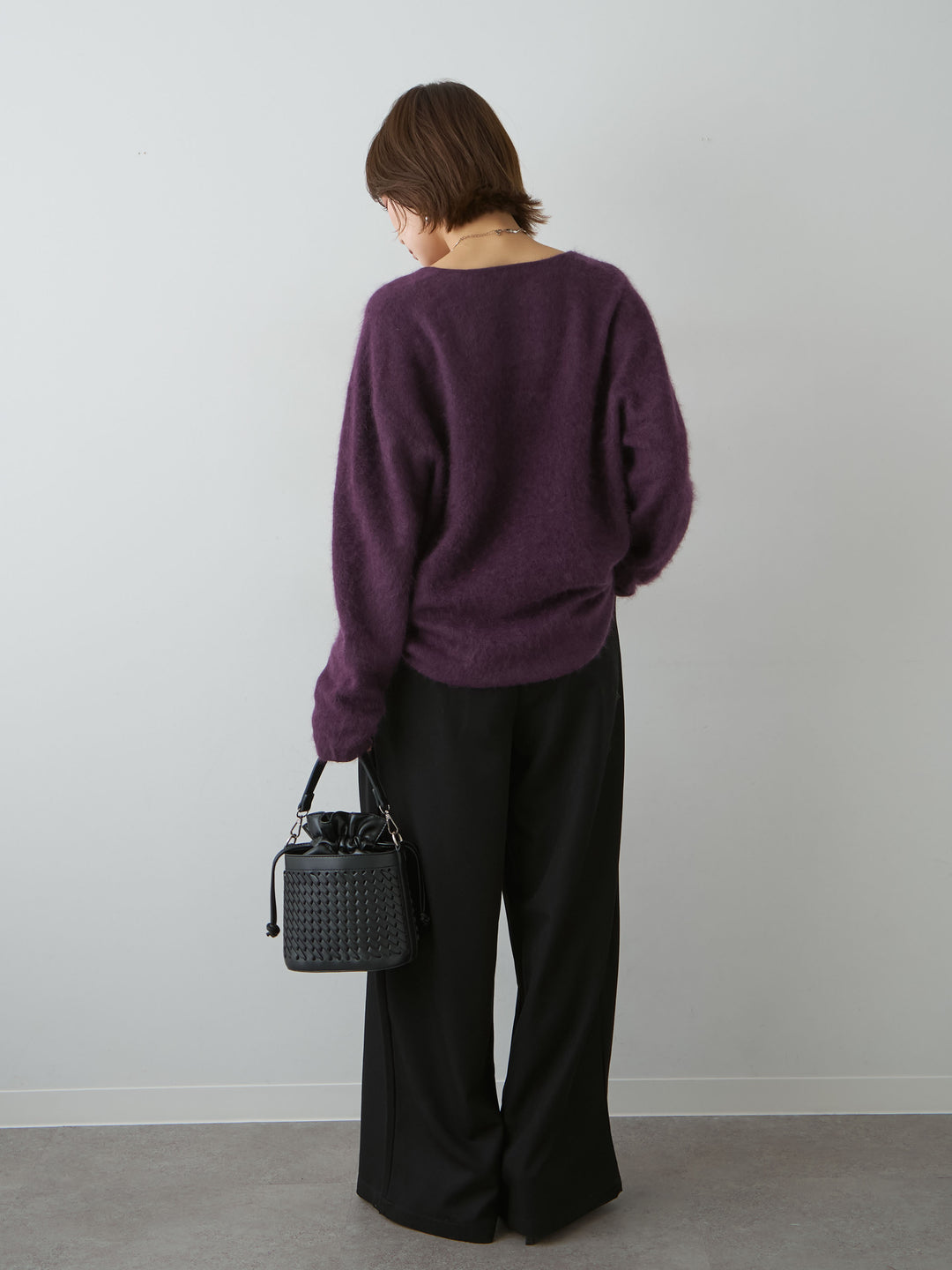 [SET]カシミア混フェザータッチVネックニットトップス+ニューベルトループワイドパンツ(2set)