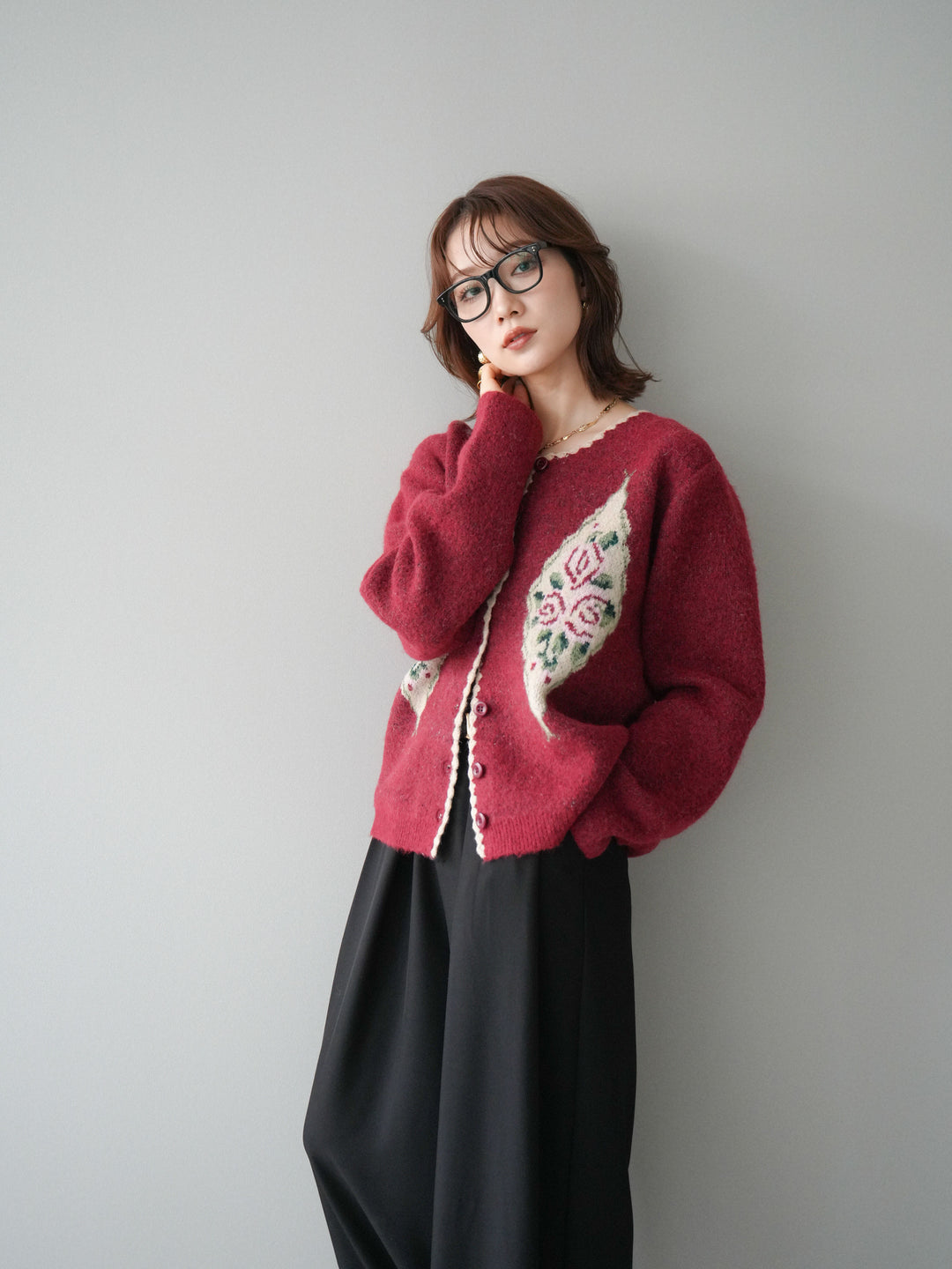 [予約]アンティークフラワージャガードニットカーディガン/red