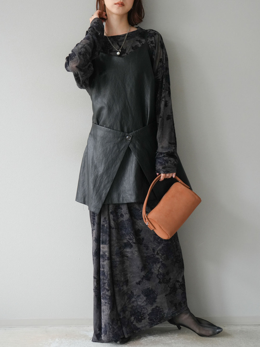 [予約]レイヤードレザーキャミソールチュニック/ブラック