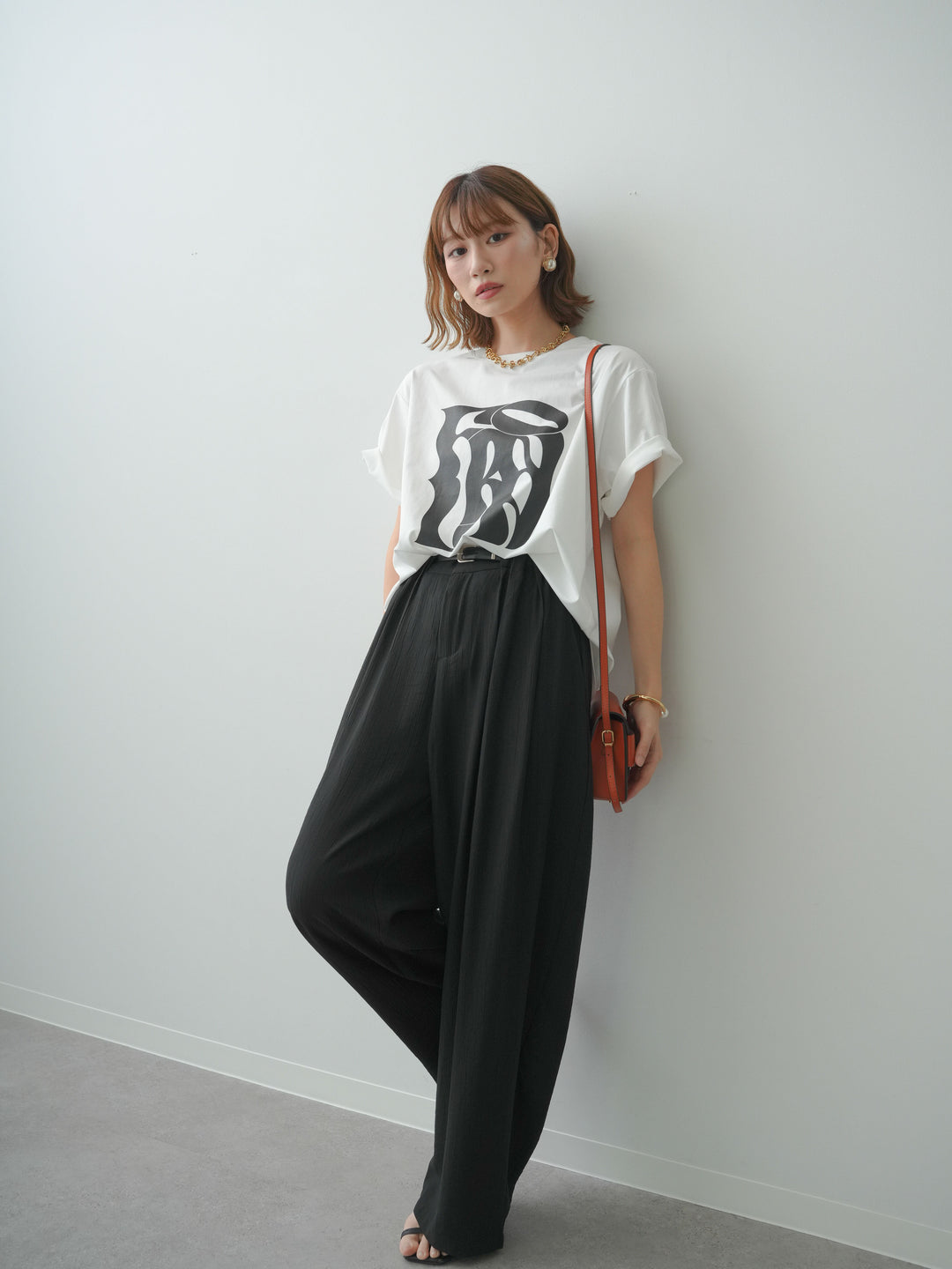 [SET]クールタッチアートロゴオーバーTEE+ベルト付ワッシャーライトワイドパンツ(2set)