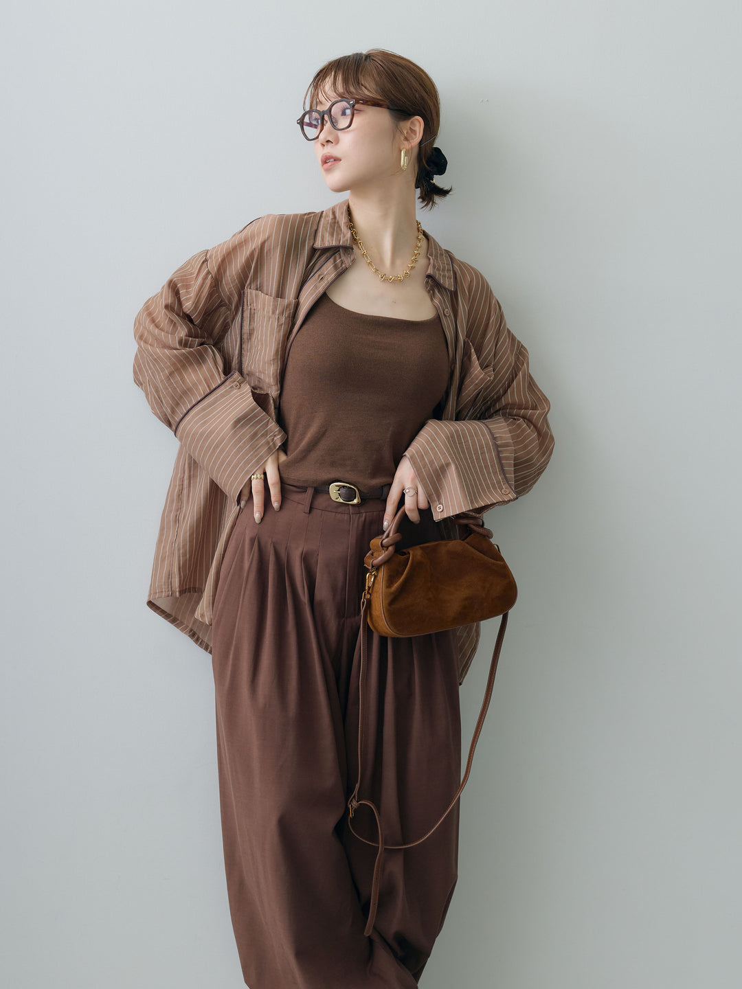 [予約]バイカラートリムオーバーストライプシャツ/brown