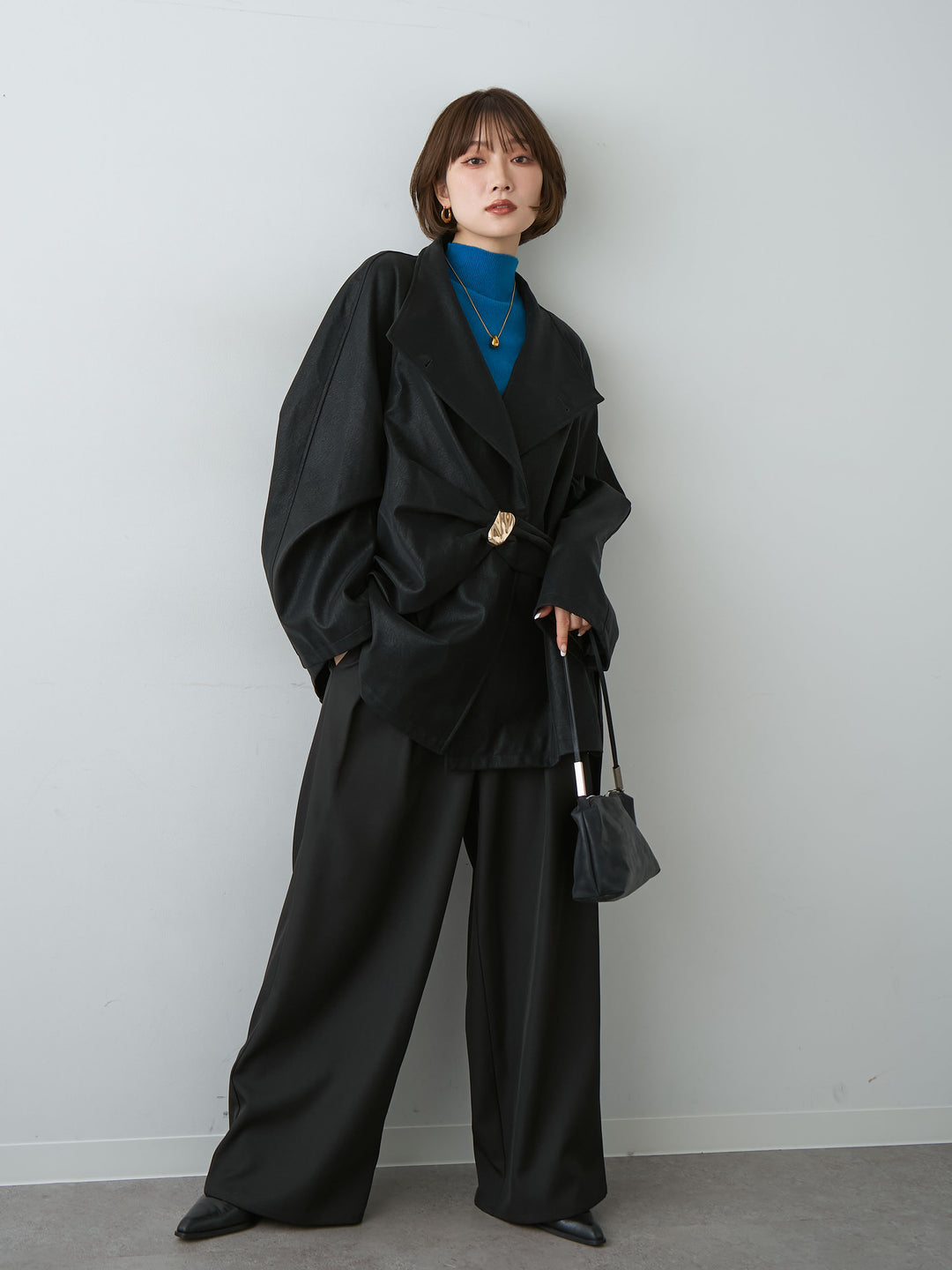 [SET]メタルモチーフレザータッチアシメジャケット+リブモックネックニットトップス+ツイルタックワイドパンツ(3set)