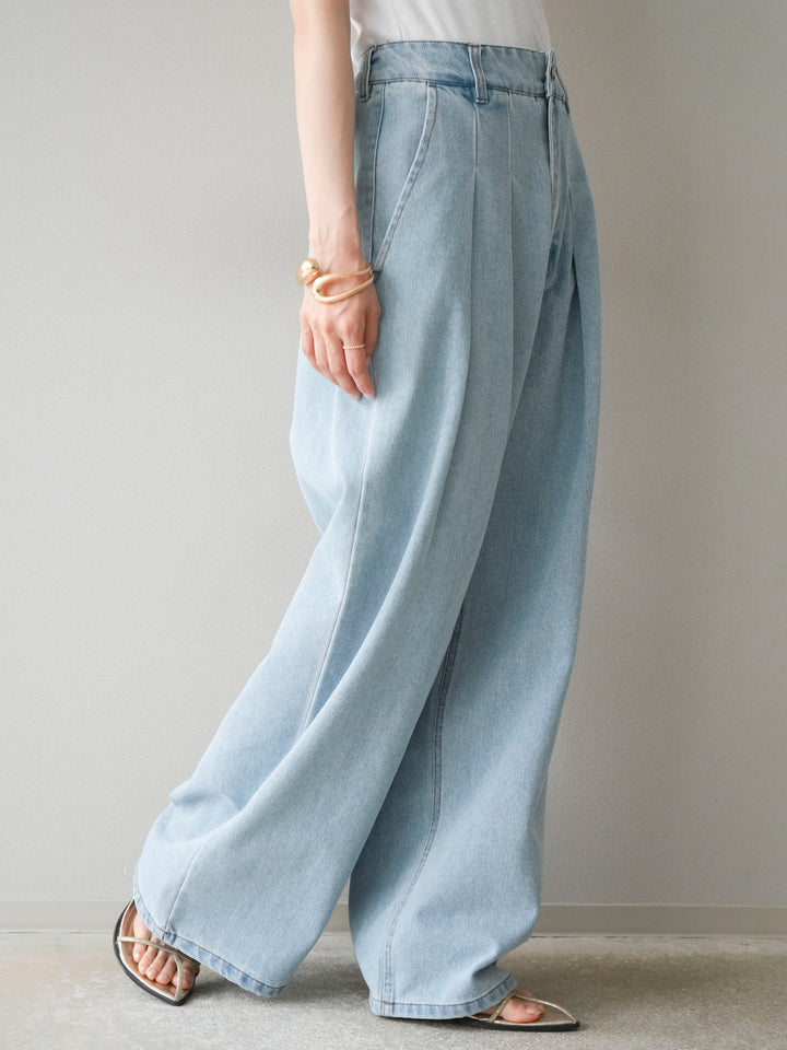 【預購】雙褶寬牛仔褲/漂白