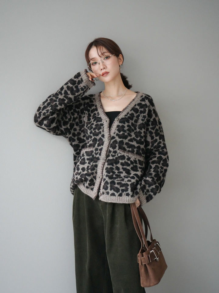 [予約]アニマル柄ステッチニットカーディガン/brown