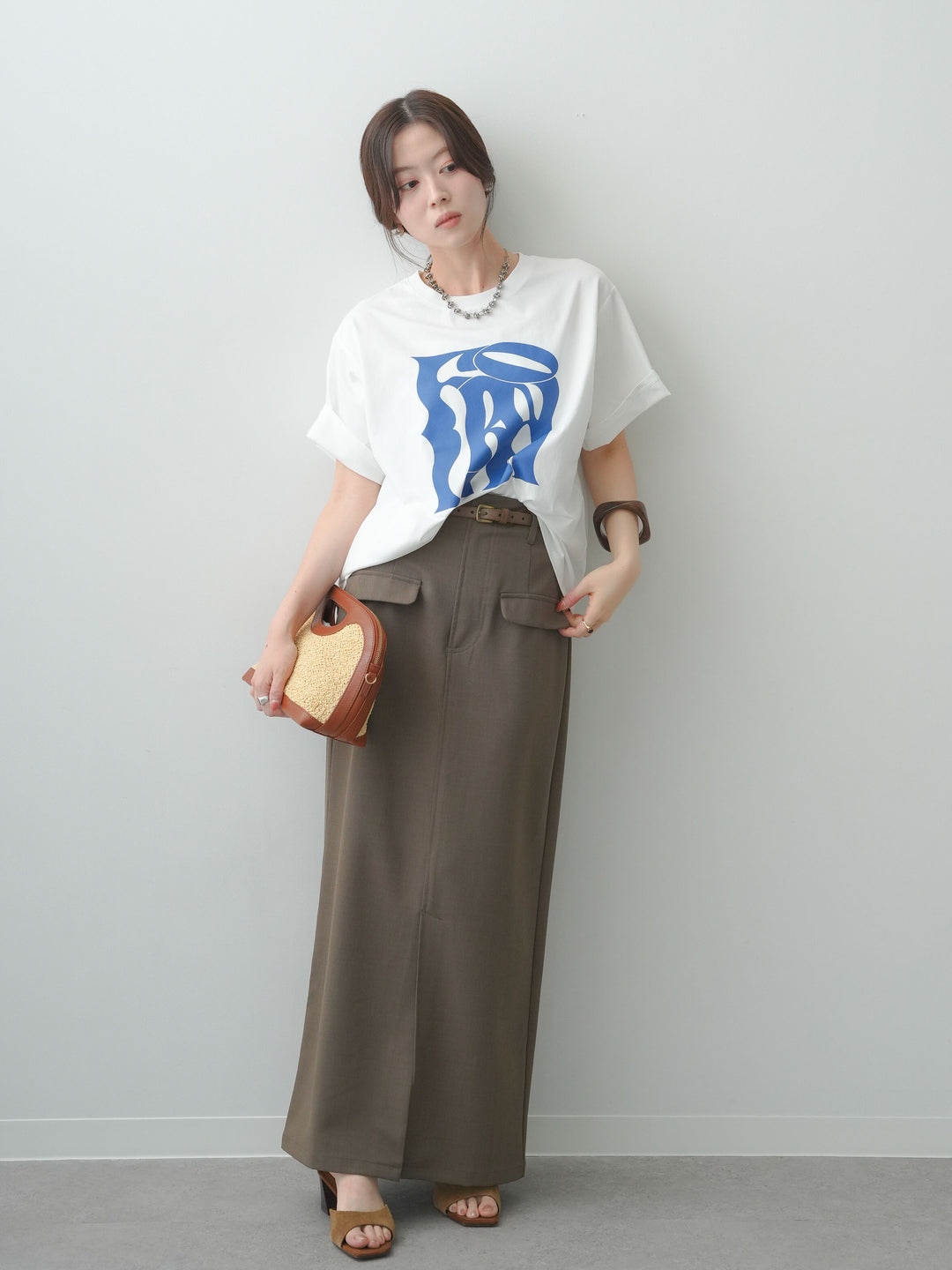 [SET]クールタッチアートロゴオーバーTEE+クレープデシンフラップ付きストレートスカート(2set)