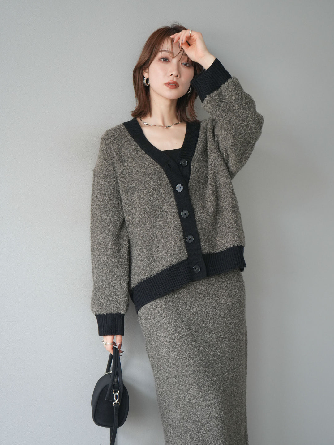 [SET]ブークレバイカラーニットカーディガン+ブークレバイカラータイトニットスカート(2set)